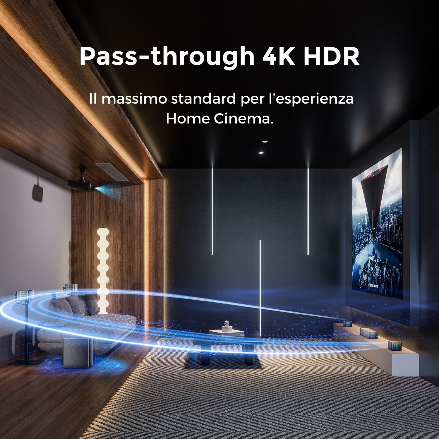 Una sala home cinema con divano, proiettore e schermo. La luce blu circonda la stanza, suggerendo la tecnologia 4K HDR.