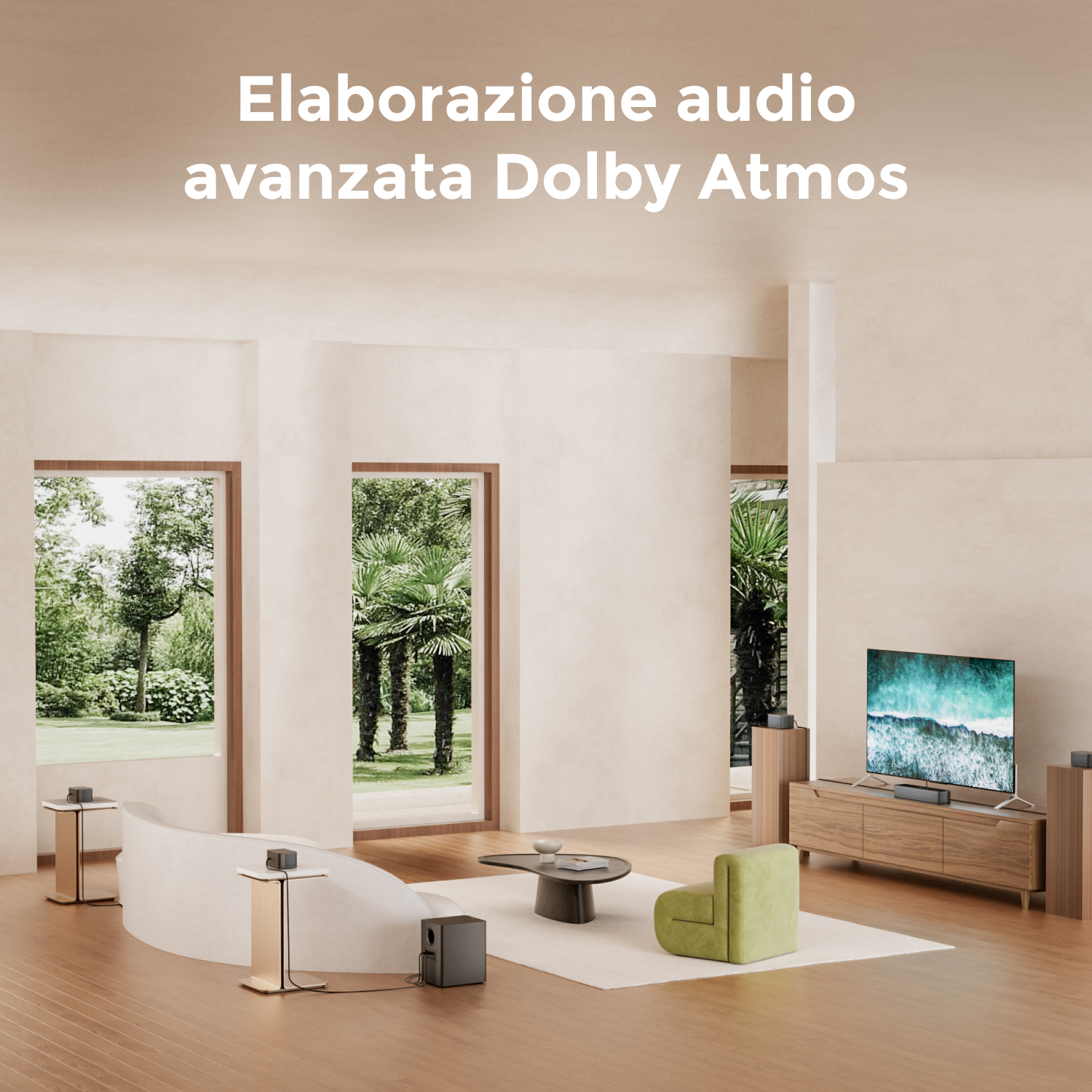 Un moderno soggiorno con TV, altoparlanti e poltrona verde. Grandi finestre mostrano alberi esterni. Testo: Elaborazione audio avanzata Dolby Atmos.