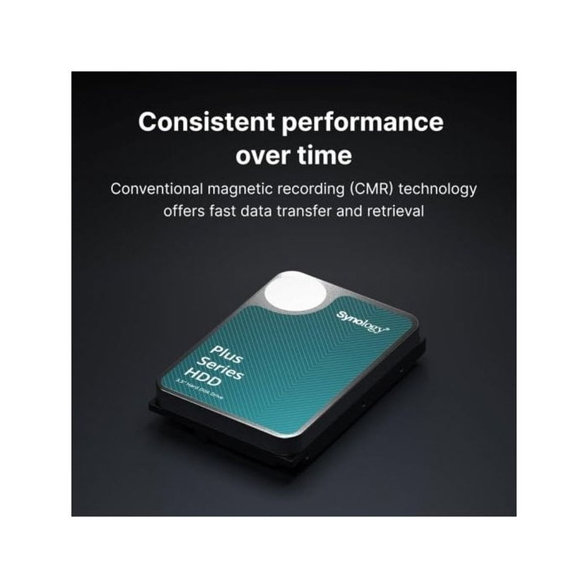 Dysk twardy z turkusowo-białym designem, oznaczony jako "Plus Series HDD". Nakładka tekstowa: "Stała wydajność w czasie".