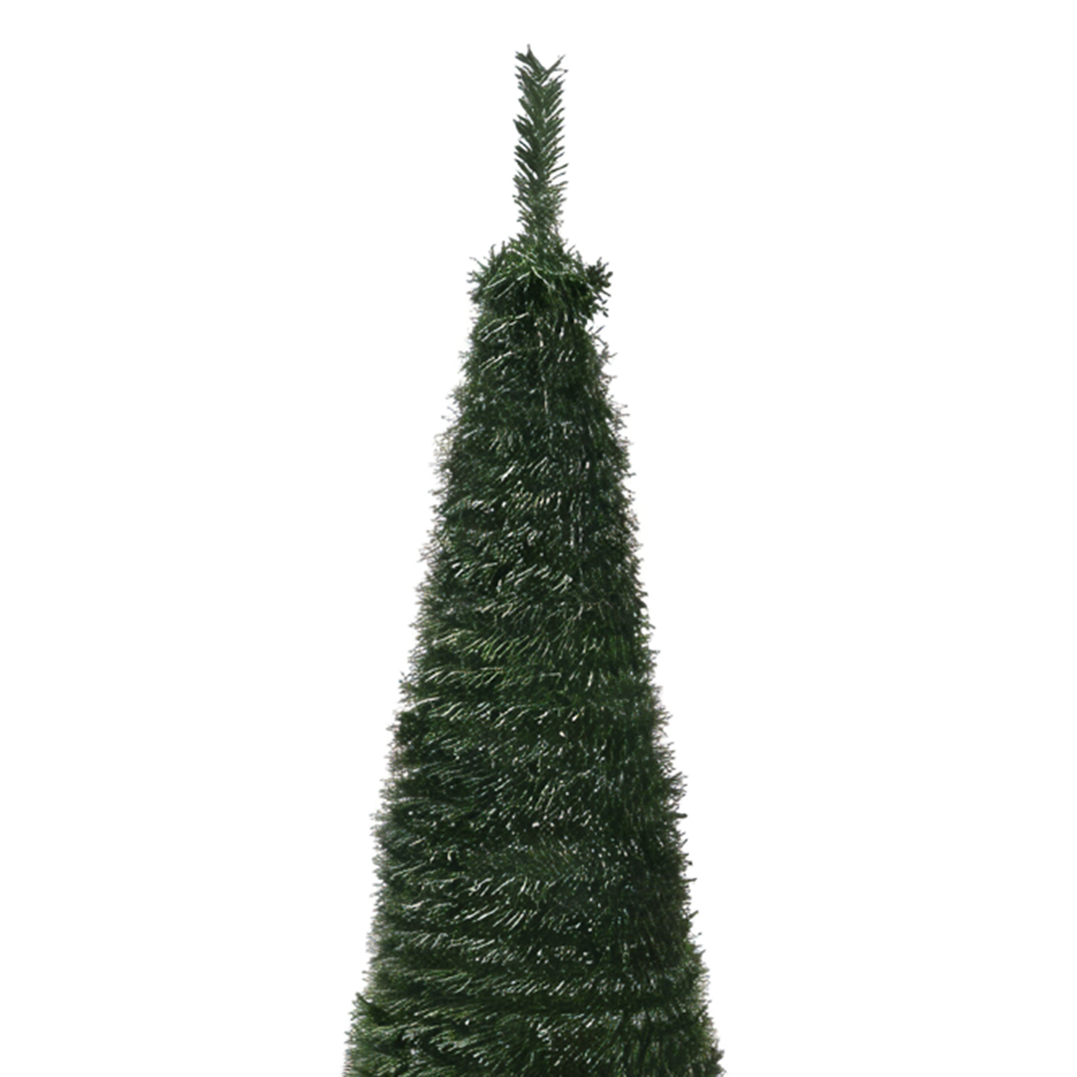 Un árbol de Navidad artificial verde se alza sobre un fondo blanco liso. Tiene forma cónica y está densamente cubierto de agujas.