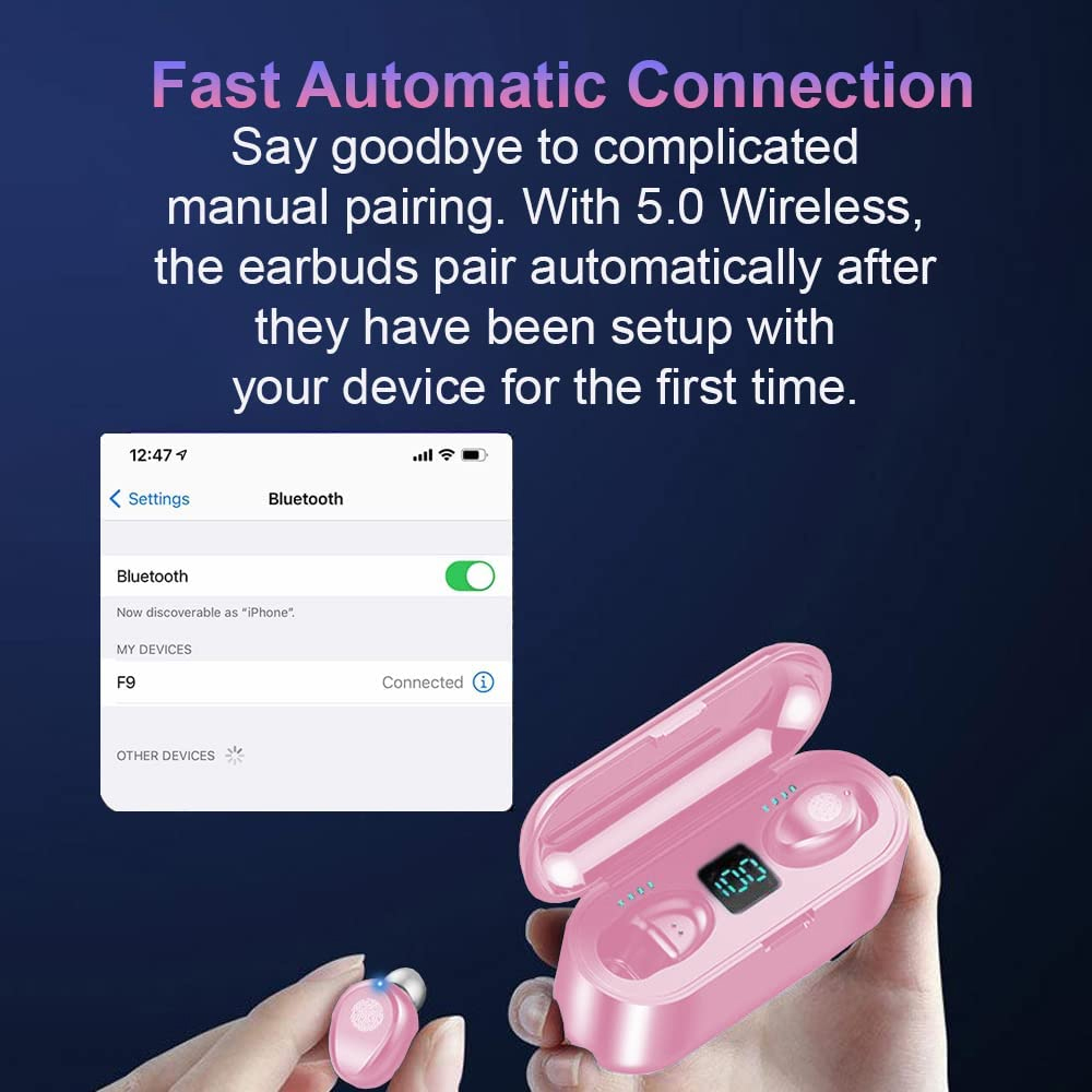 Rosa Ohrhörer und Ladeetui, ein Telefonbildschirm mit Bluetooth-Einstellungen. Text hebt die automatische Verbindung hervor.