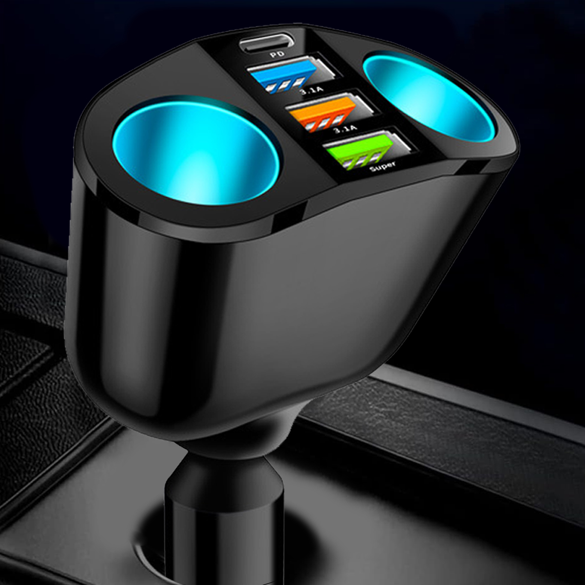 Schwarzes Autoladegerät mit leuchtenden blauen Ringen. Es hat mehrere USB-Anschlüsse mit farbcodierten Anzeigen für verschiedene Ladegeschwindigkeiten.