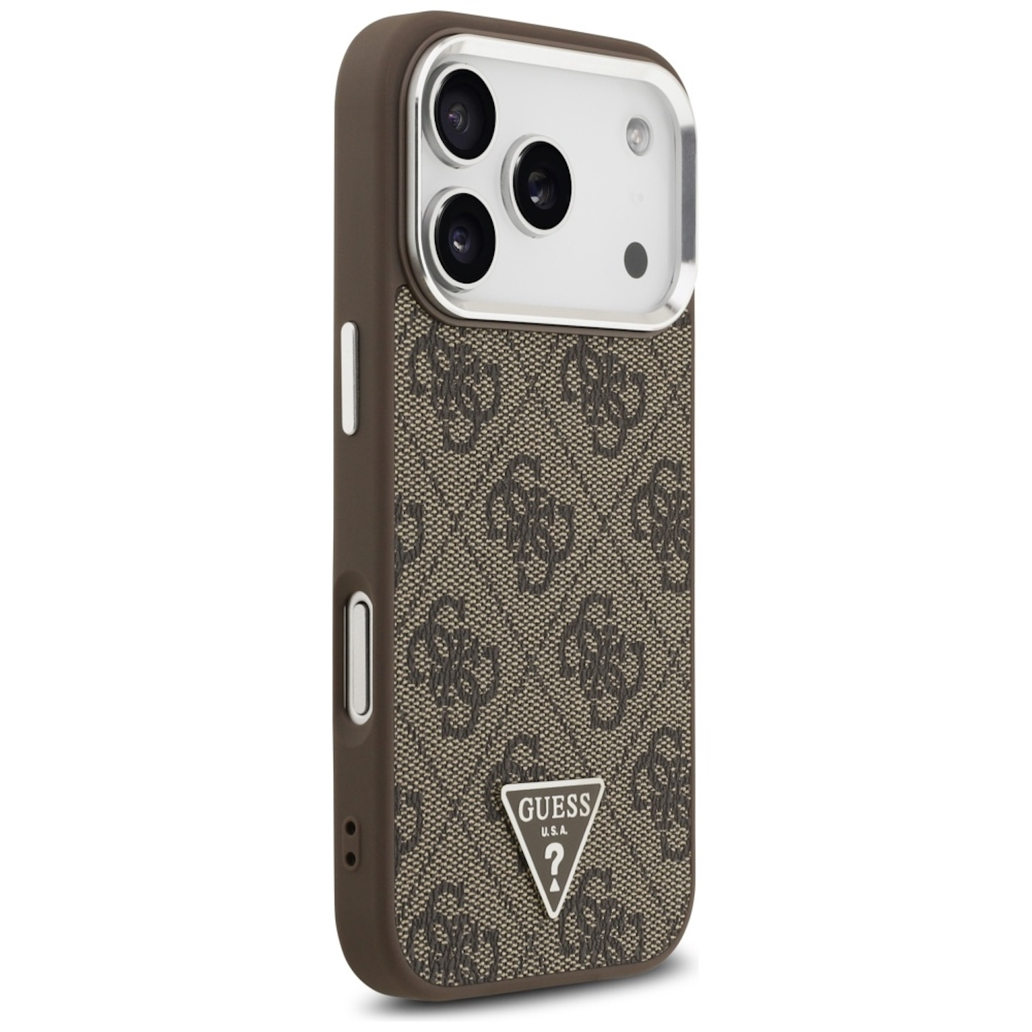 Eine braune iPhone-Hülle mit Guess-Muster und -Logo. Die Hülle hat einen Kameraausschnitt und Knöpfe an der Seite.
