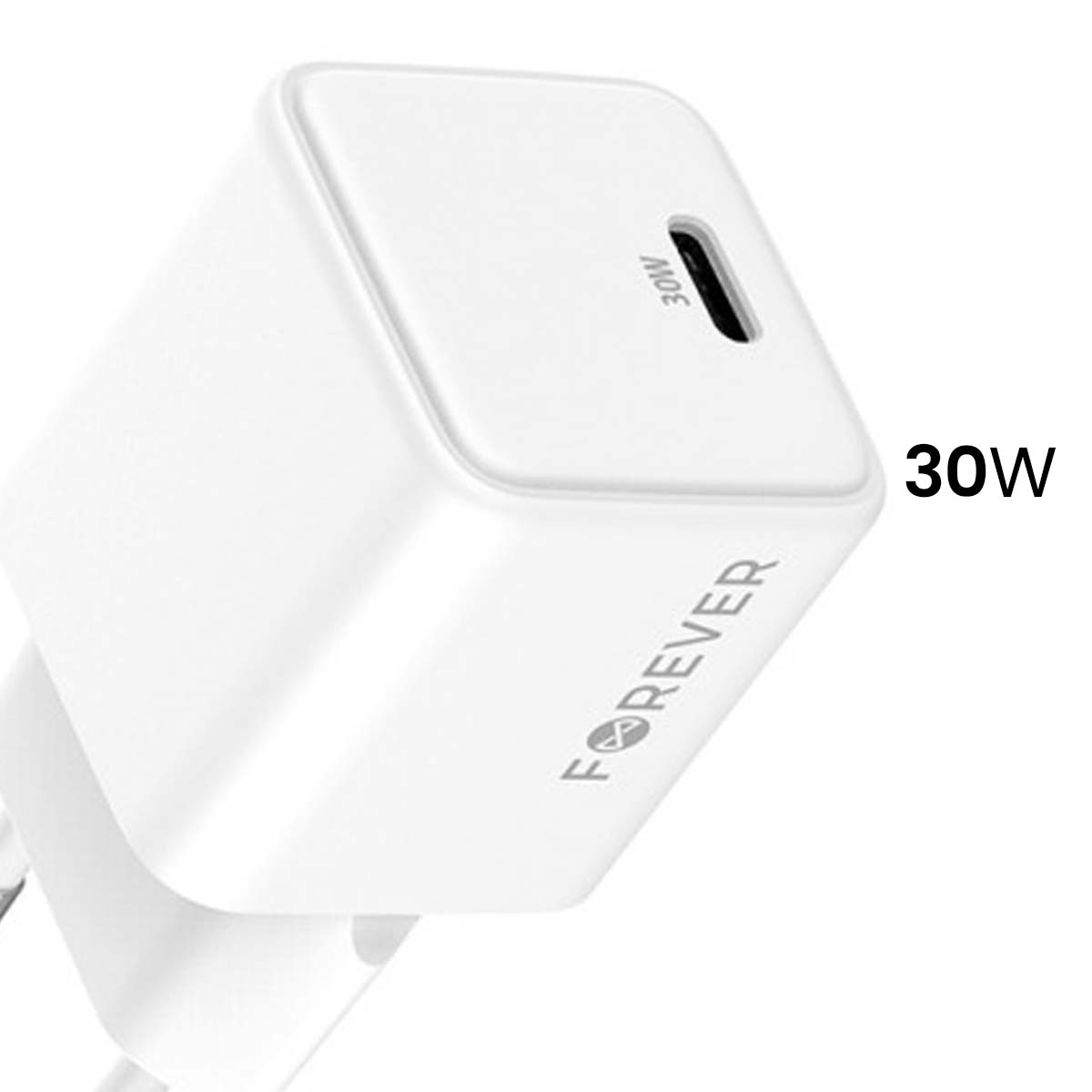 Un caricatore bianco Forever da 30W. Ha una porta USB-C e il marchio è visibile. Lo sfondo è bianco.