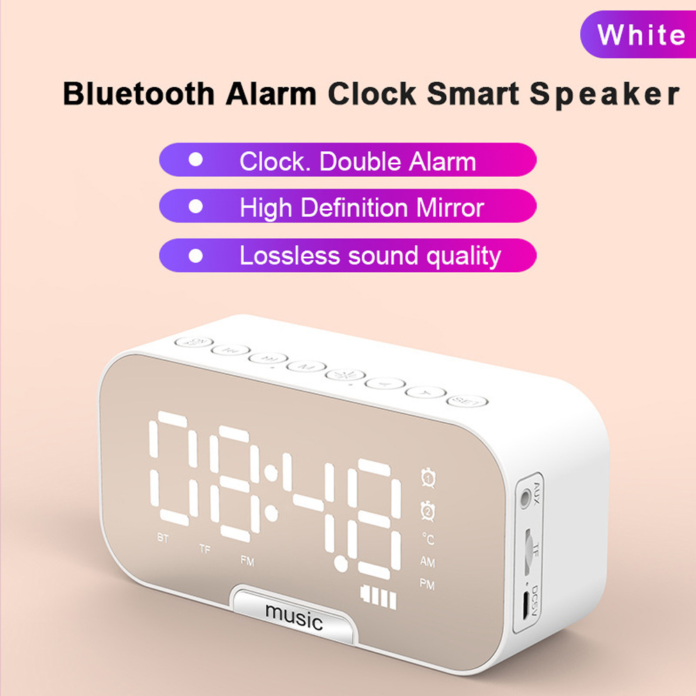 Weißer Bluetooth-Wecker mit Digitalanzeige 08:48. Funktionen: Doppelalarm, High-Definition-Spiegel und verlustfreie Klangqualität.