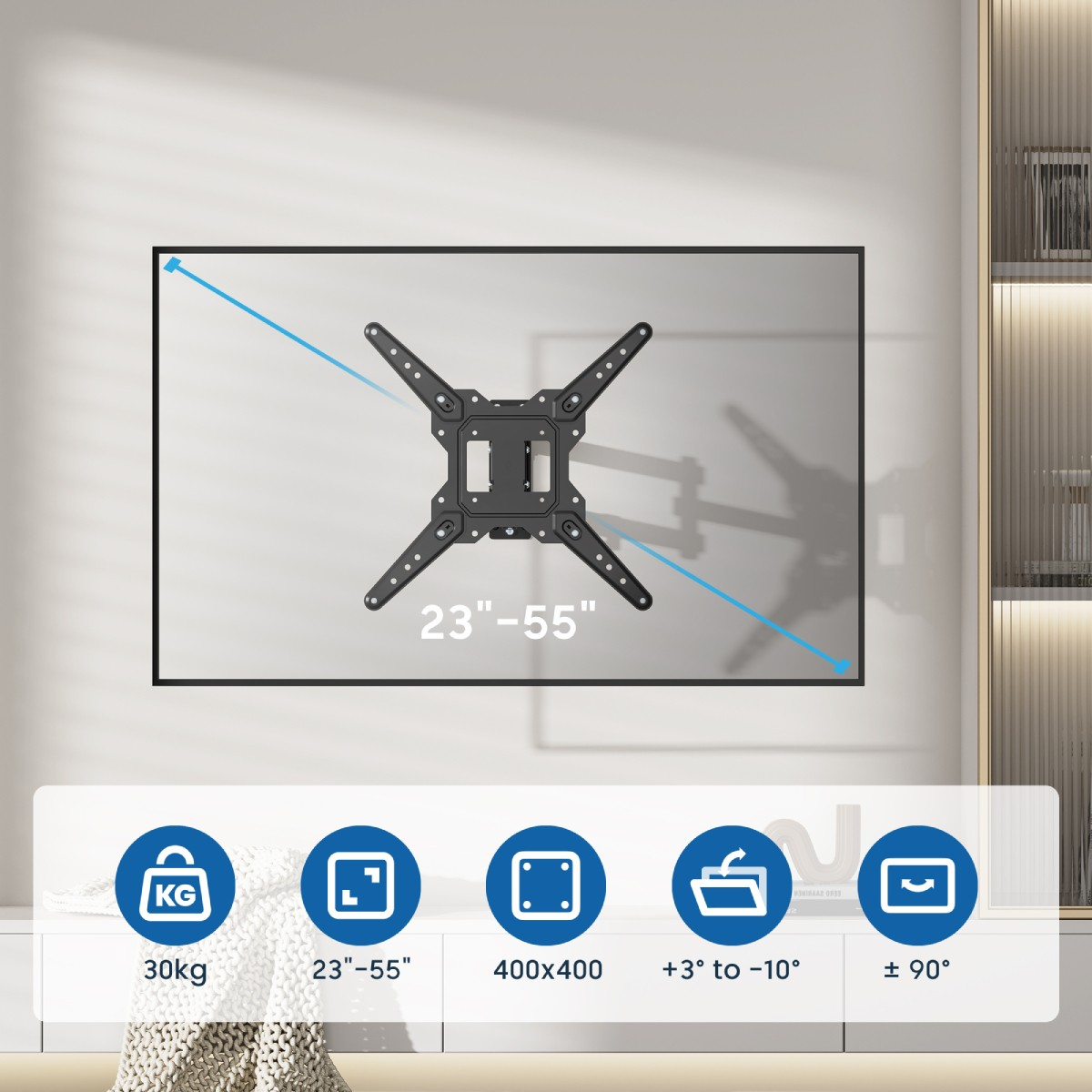 Un supporto a parete per TV mostra una gamma di dimensioni da 23"-55", con specifiche per peso, dimensioni dello schermo, VESA e regolazioni dell'angolo. È montato su un muro.