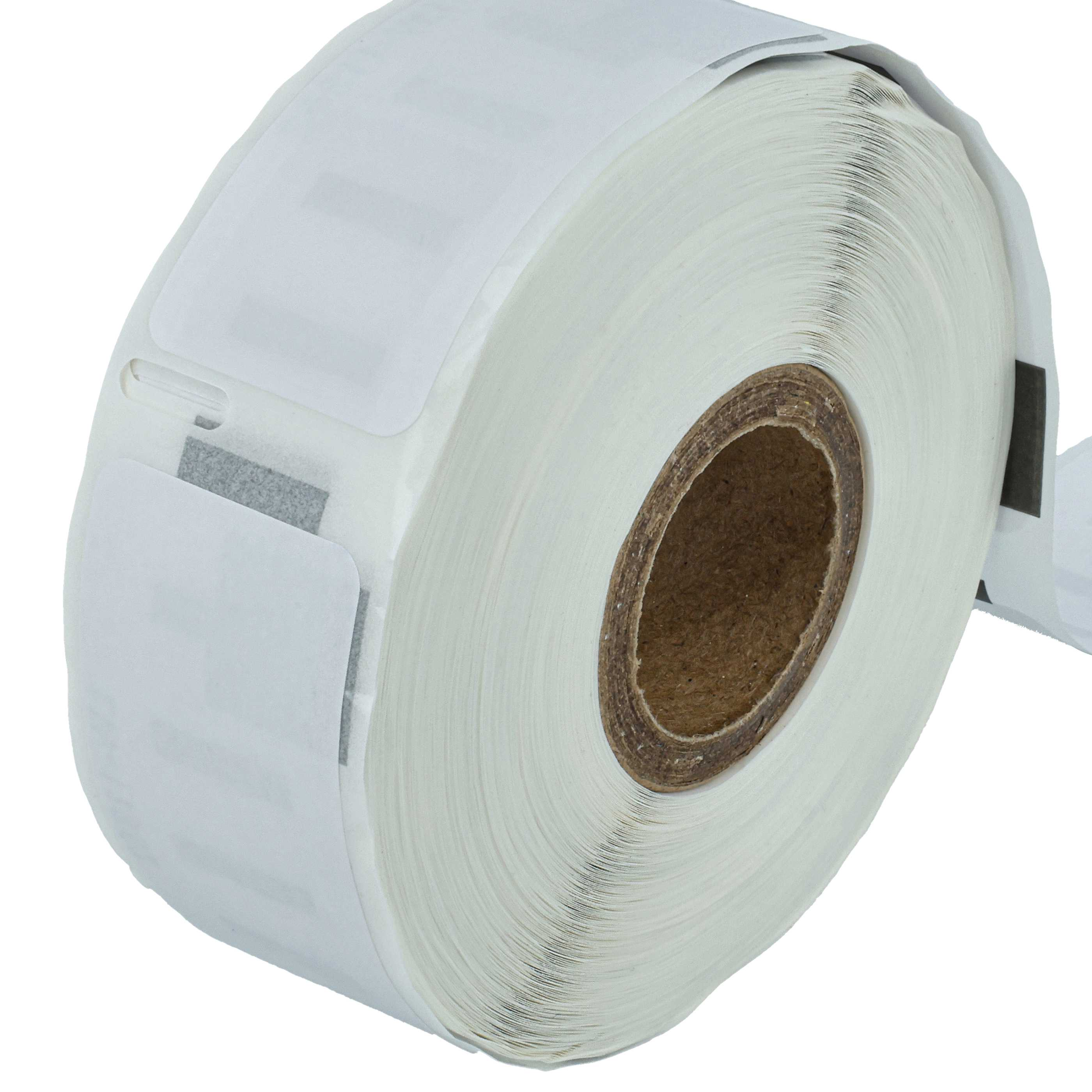 Eine Rolle weißer Etiketten mit einem braunen Pappkern. Die Etiketten sind quadratisch und haben eine glatte Oberfläche.