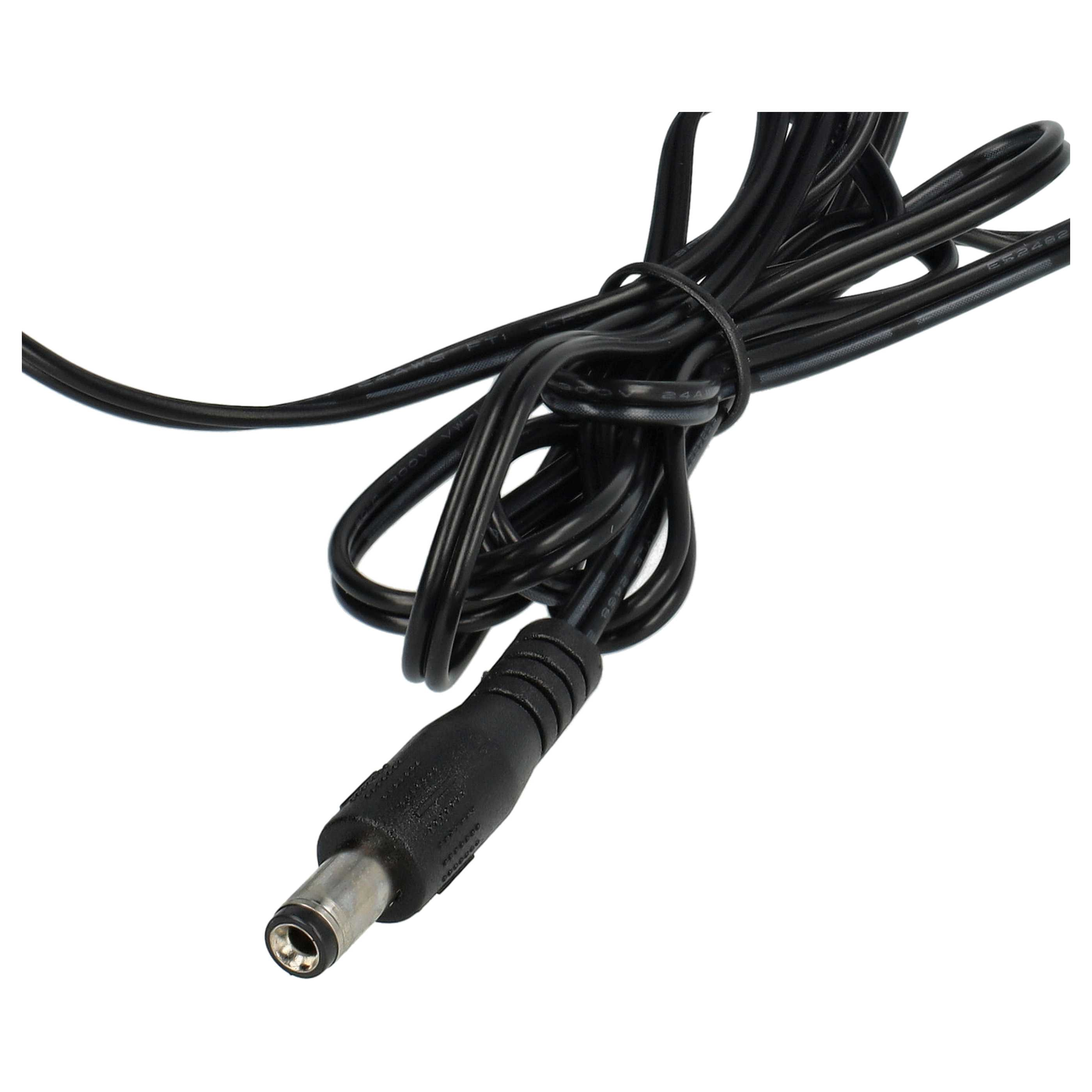 Ein schwarzes Netzkabel mit einem Gleichstromanschluss auf weißem Hintergrund. Das Kabel ist aufgerollt.