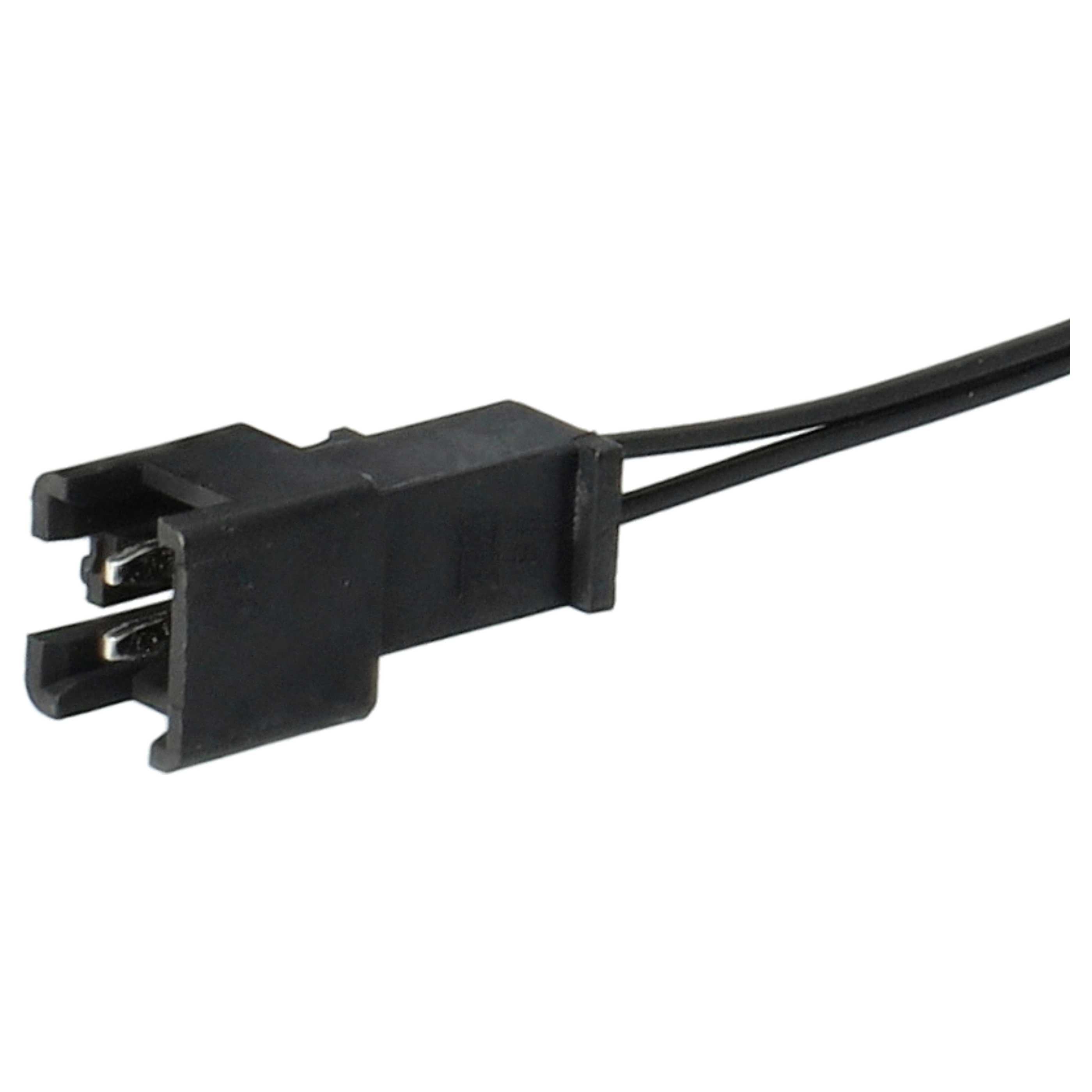 Ein schwarzer elektrischer Stecker mit zwei Stiften und zwei schwarzen Drähten, vor weißem Hintergrund.