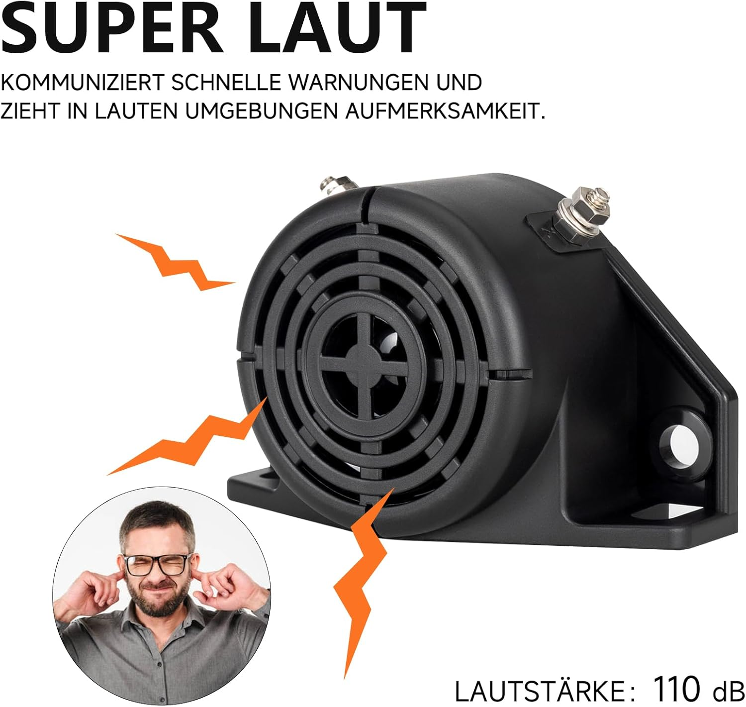 Schwarze Sirene mit konzentrischen Kreisen. Ein Mann mit Brille hält sich die Ohren zu. Orangefarbene Blitze um die Sirene. Text: SUPER LAUT.