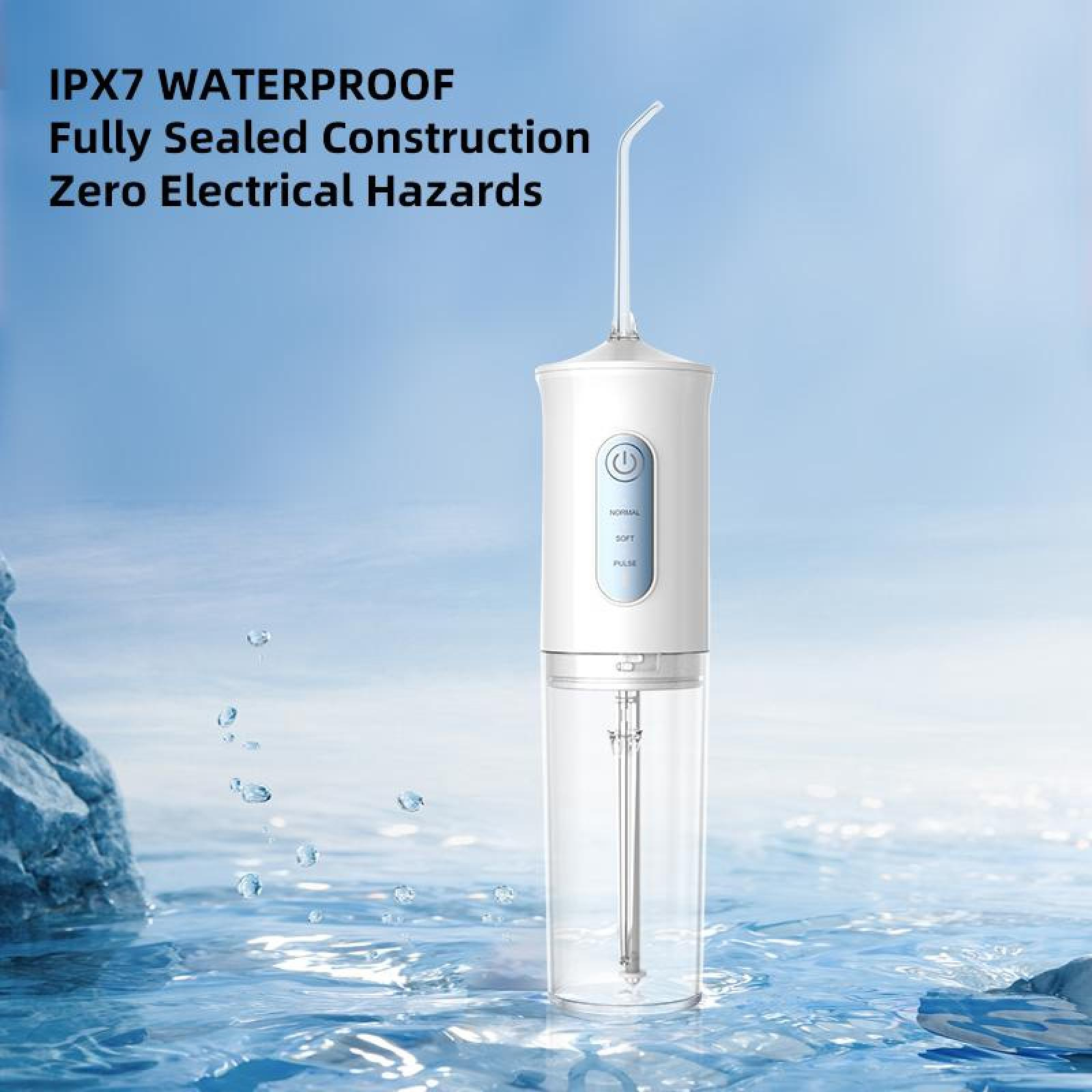 Ein weißes und klares Wasserflosser mit Wassertropfen vor blauem Hintergrund. Text: IPX7 Wasserdicht, Vollständig abgedichtete Konstruktion.