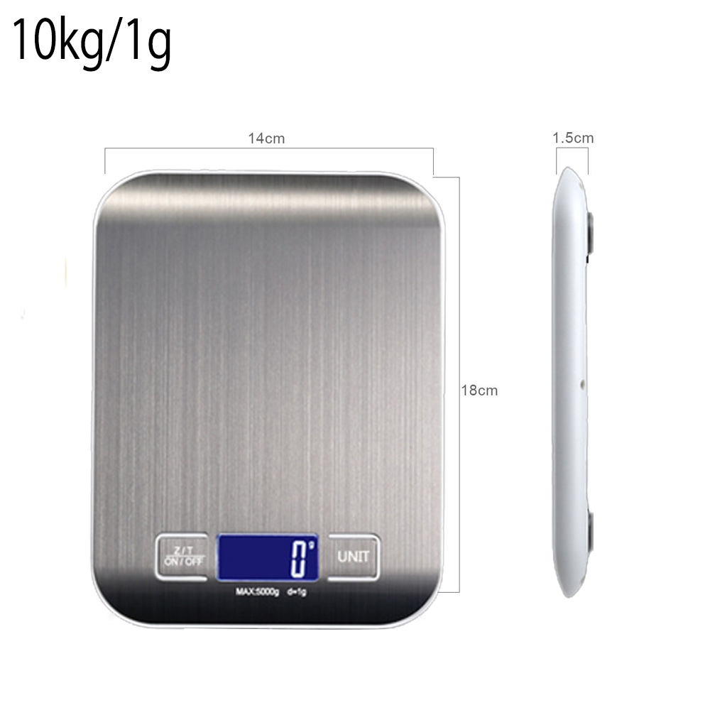 Eine digitale Küchenwaage mit beschrifteten Abmessungen. Die Waage ist silberfarben mit blauem Display. Text: 10kg/1g, 14cm, 18cm und 1,5cm.