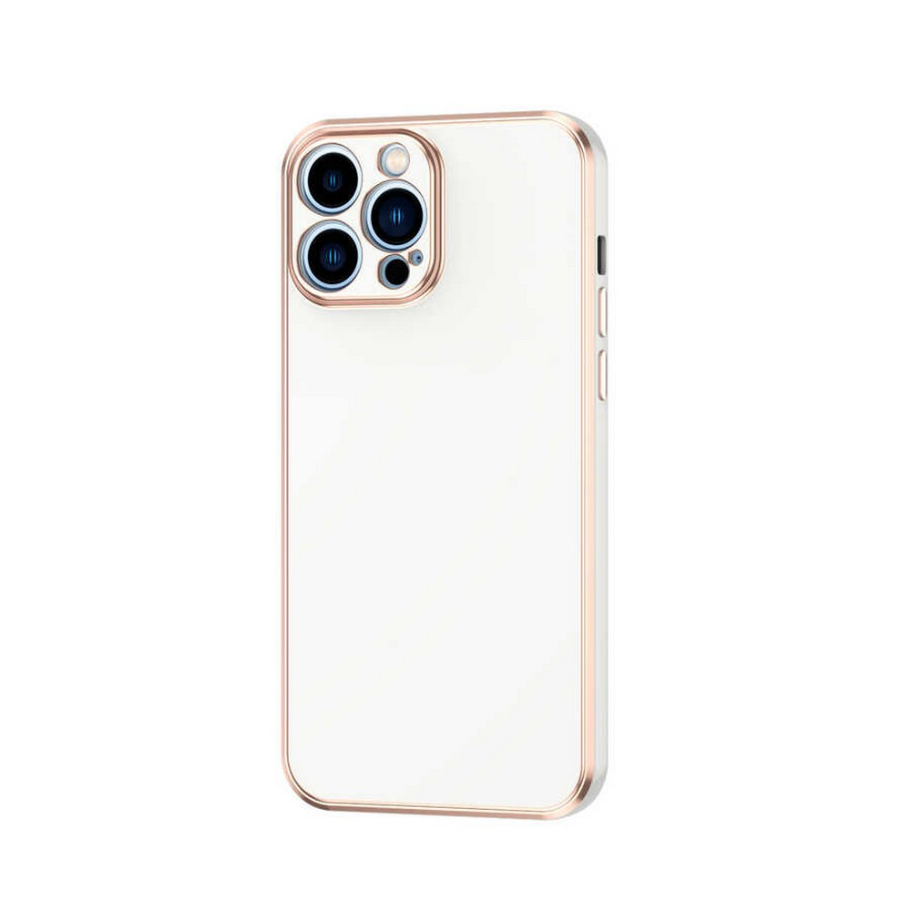 Şeffaf arka ve pembe altın rengi çerçeveli bir akıllı telefon kılıfı. Kamera alanında dört lens var. Beyaz zemin.