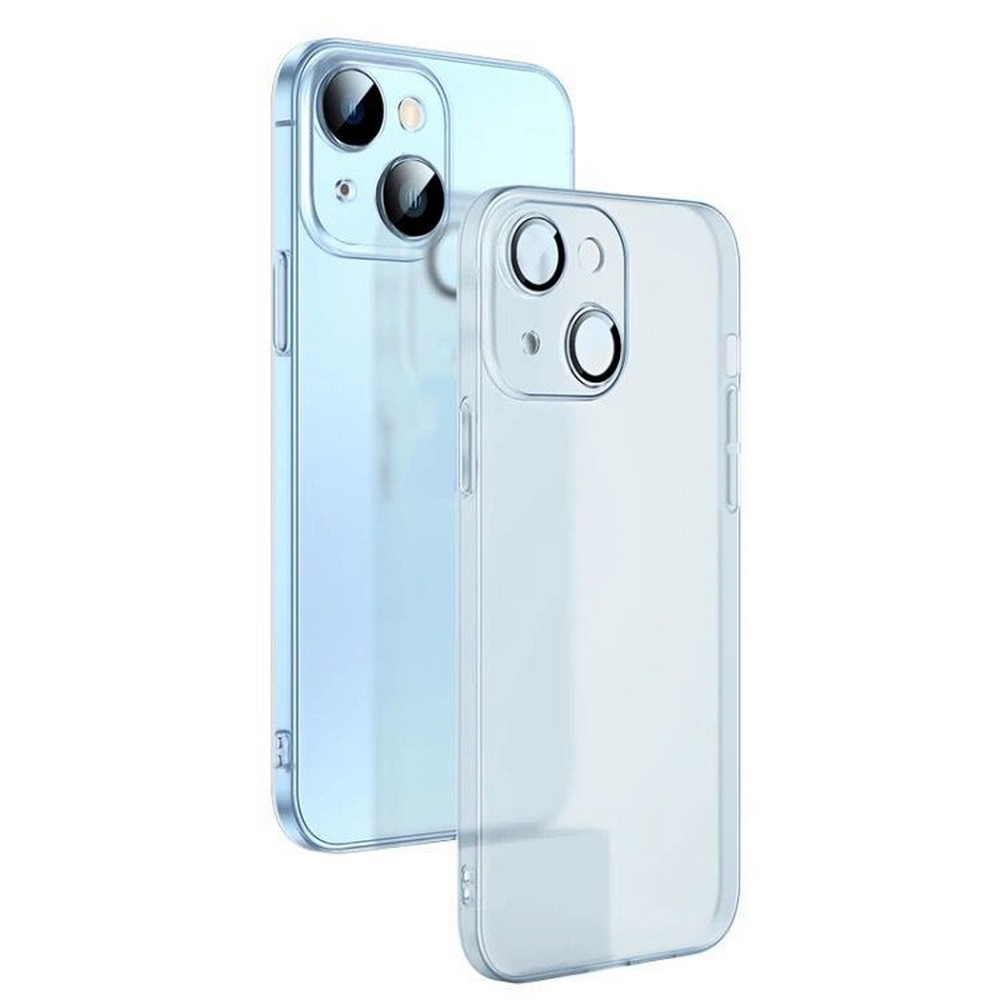 Biri diğerinin önünde iki şeffaf telefon kılıfı. Kılıfların kamera açıklıkları ve koruma özellikleri vardır. Bir kılıfın içinde mavi bir telefon var.