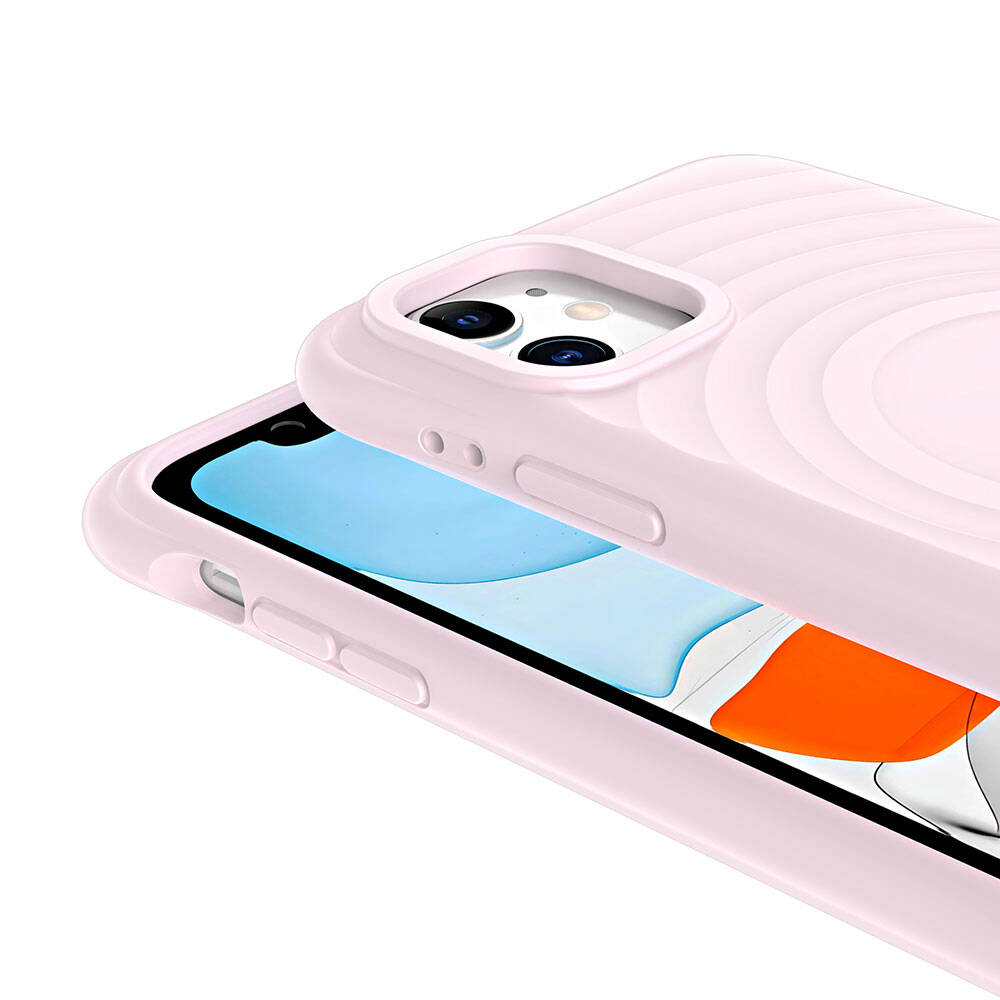 Pembe bir telefon kılıfı bir telefonu kaplar. Görünür özellikler kamera, düğmeler ve ekrandır.