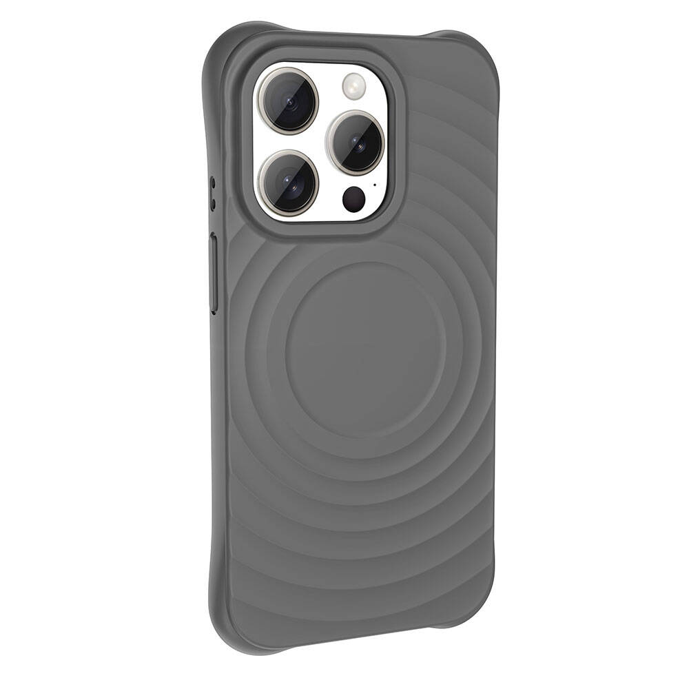 Çoklu kamera lensli gri telefon kılıfı. Arkada dairesel tasarım. Kılıfın koruma için yükseltilmiş kenarları vardır.