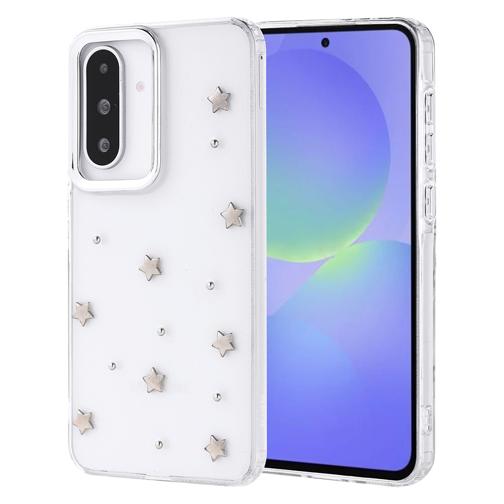 Gümüş yıldızlar ve çivilerle şeffaf telefon kılıfı. Ekran, mavi ve yeşil soyut bir tasarım gösteriyor.