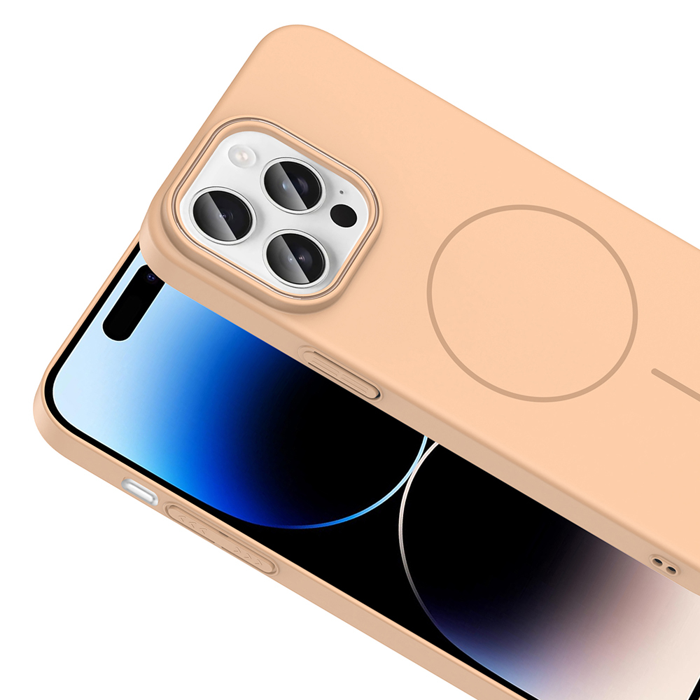 Şeftali rengi bir kılıfı olan bir iPhone. Kılıfın arkasında dairesel bir işaret var. Ekranda mavi bir gradyan görüntüleniyor.