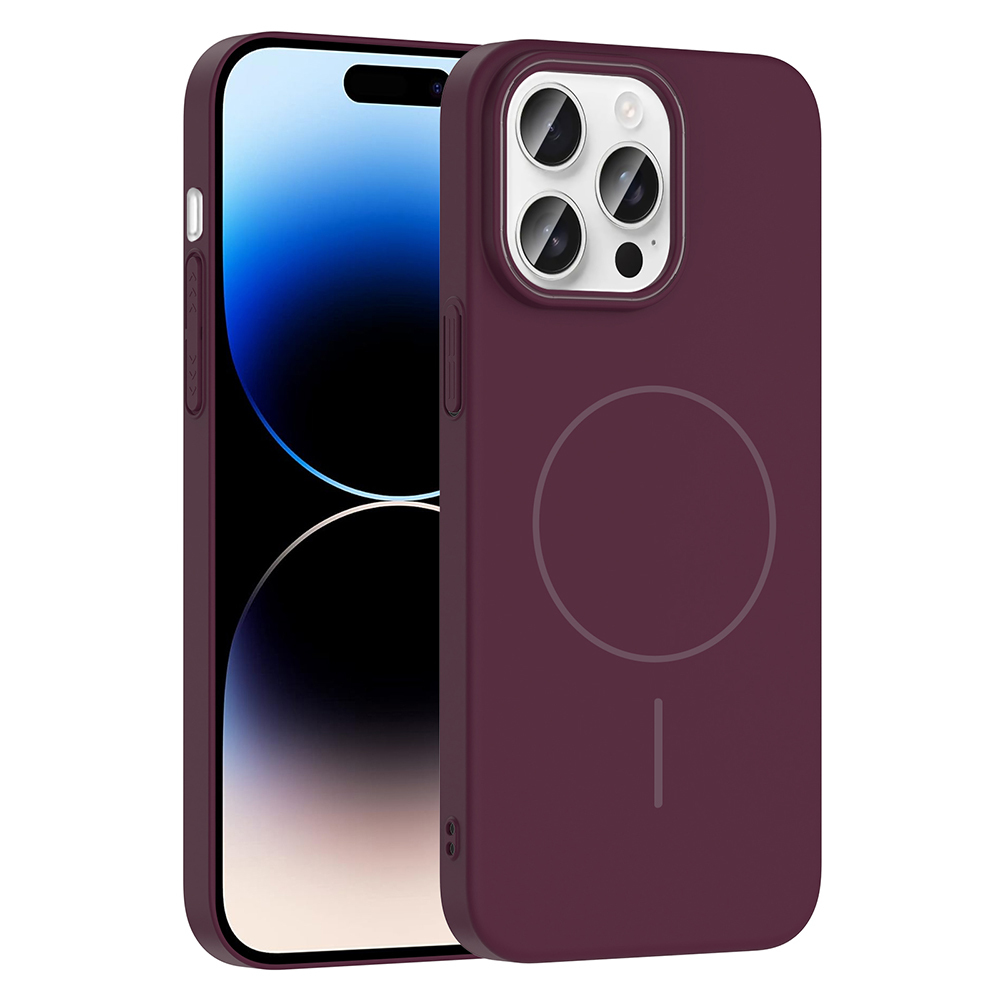 Burgonya renkli bir telefon kılıfı içinde bir iPhone. Kılıfın arkasında dairesel bir tasarım ve kamera kesimi var.