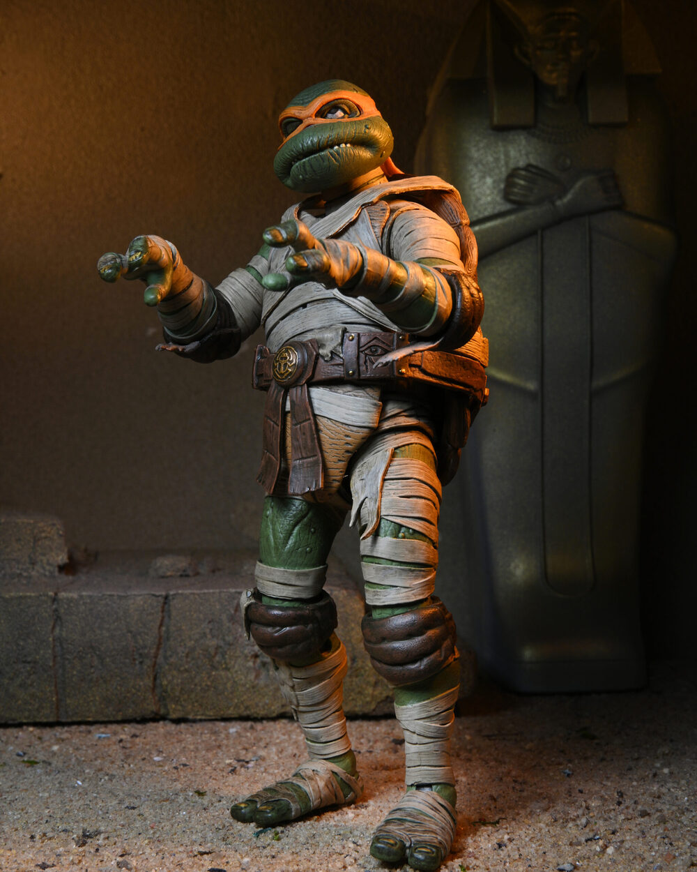 NECA Universal Monsters x TMNT: Ultimate Michelangelo as The Mummy Aksiyon Figürü