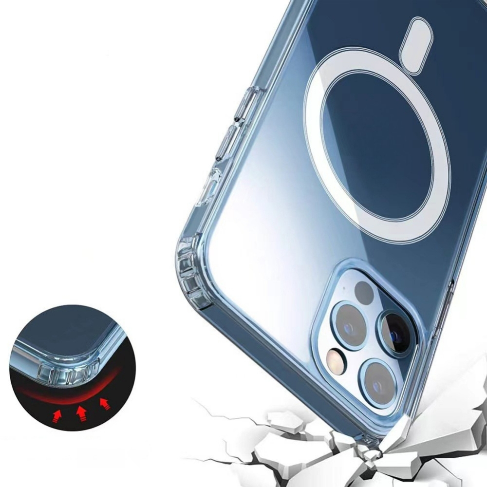Kamera etrafında bir halka bulunan şeffaf bir telefon kılıfı, darbe koruması gösterimi. Kılıf açılı, arka plan beyaz.