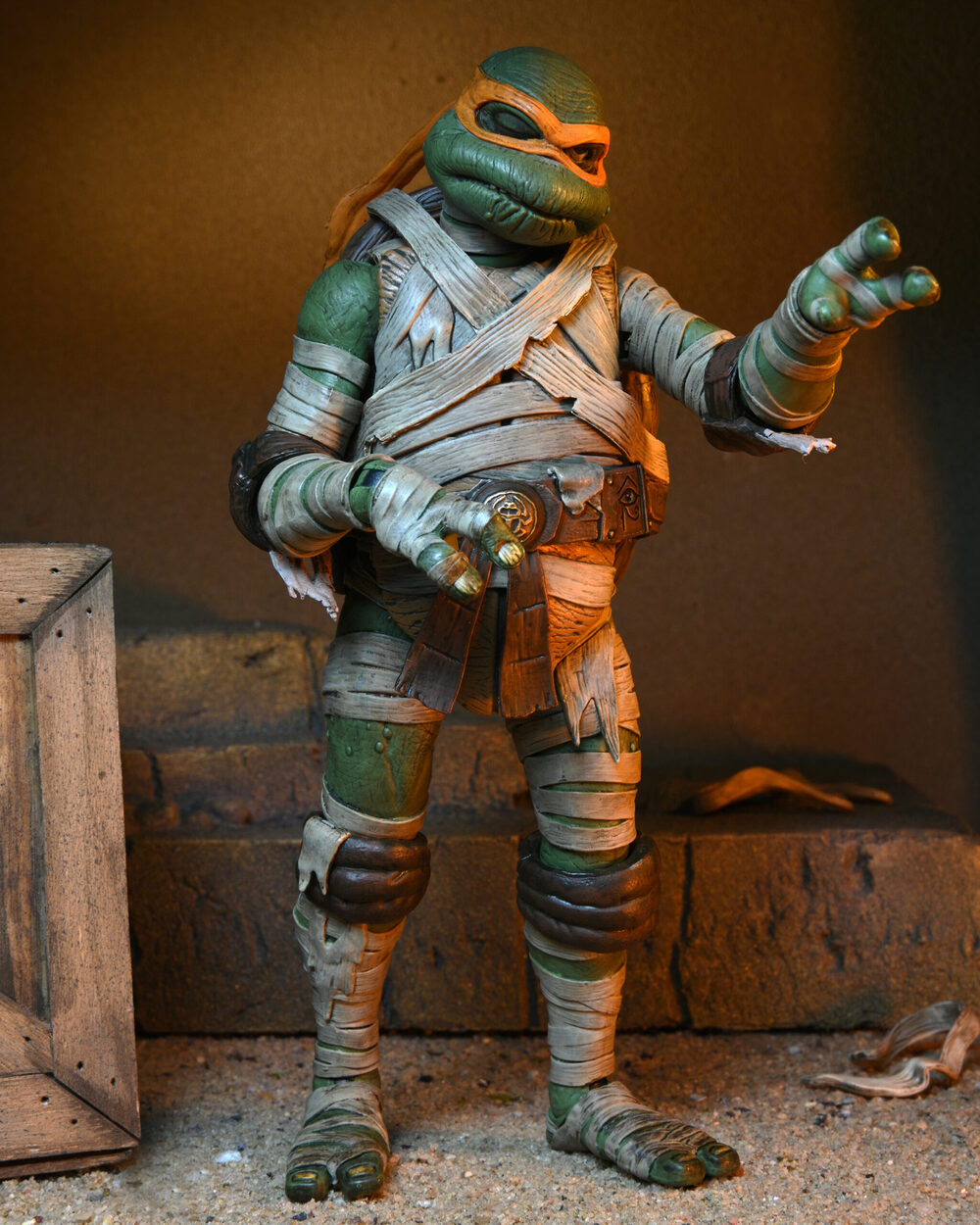 NECA Universal Monsters x TMNT: Ultimate Michelangelo as The Mummy Aksiyon Figürü