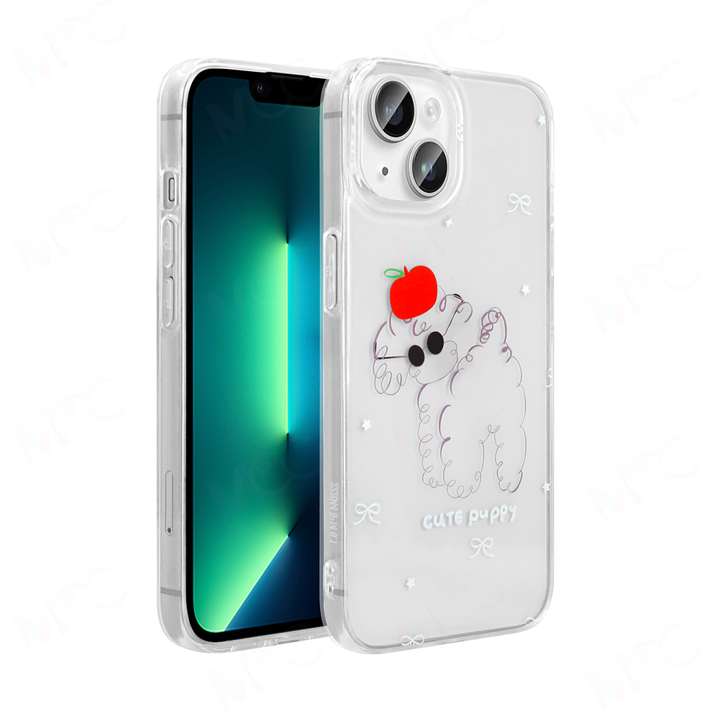 Yeşil ekranlı bir telefonu koruyan, üzerinde çizgi film köpeği ve elma bulunan şeffaf bir telefon kılıfı.