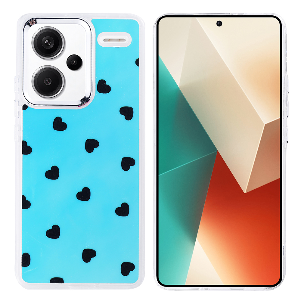 Siyah kalplerle kaplı mavi bir kılıfa sahip bir akıllı telefon, geometrik bir arka plana sahip bir akıllı telefonun yanında.
