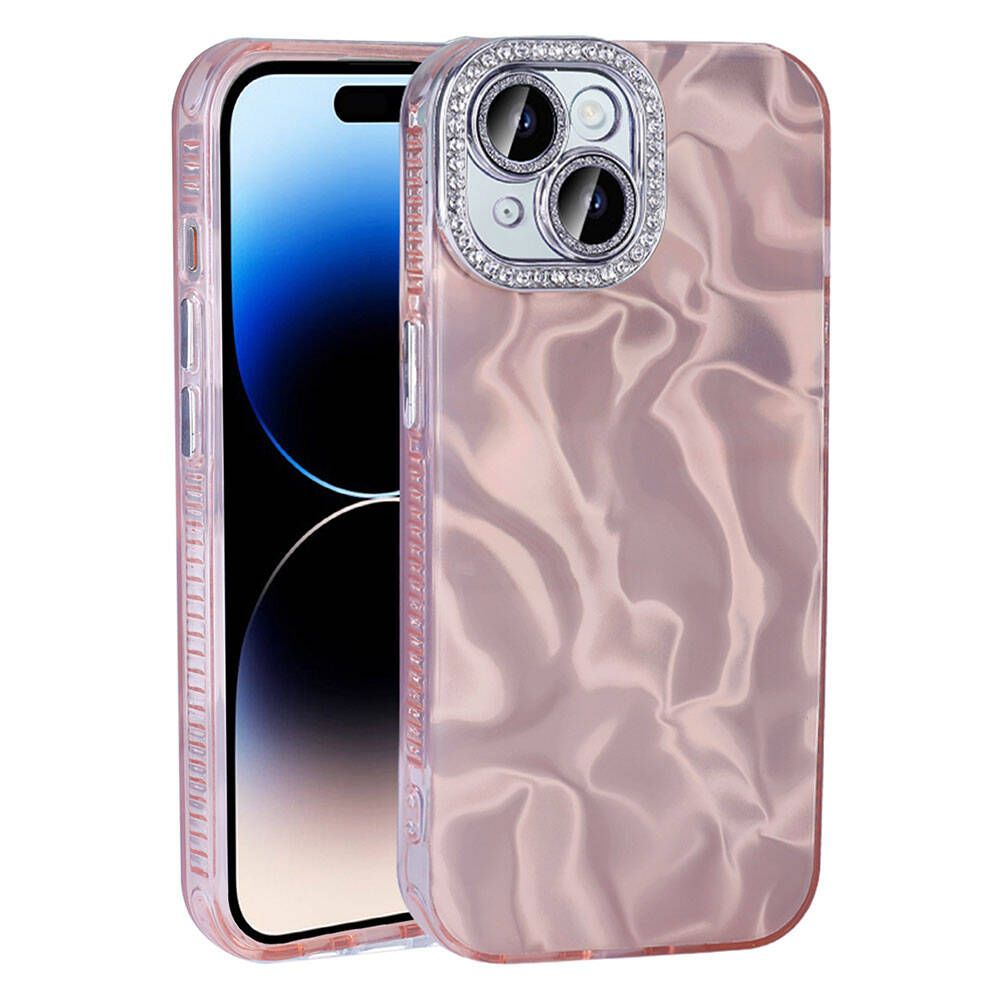 Mermer desenli pembe telefon kılıfı. Kameranın etrafında taşlı gümüş bir halka var. Ekran siyah ve mavi geçişli.
