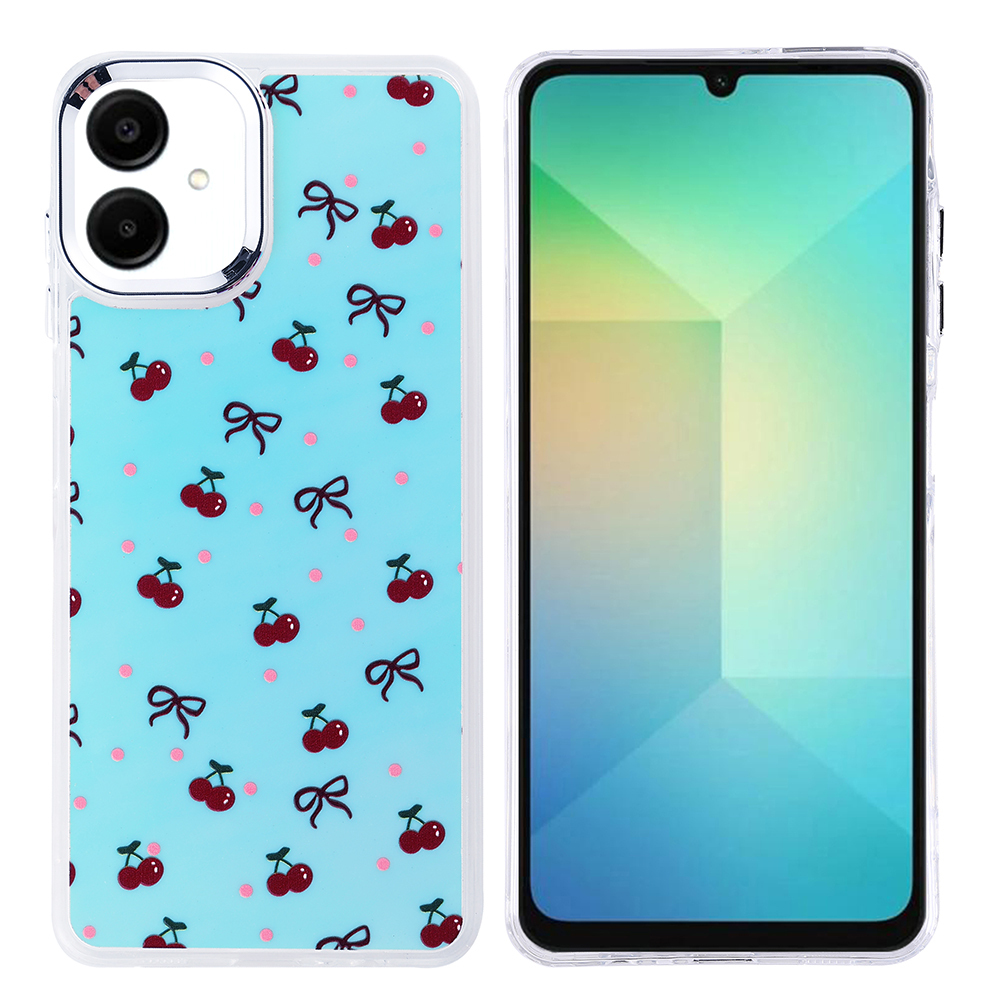 Kirazlı bir telefon kılıfı ve bir telefon. Kılıf, kiraz ve fiyonklu mavidir. Telefon ekranı açık yeşil bir arka plana sahip.