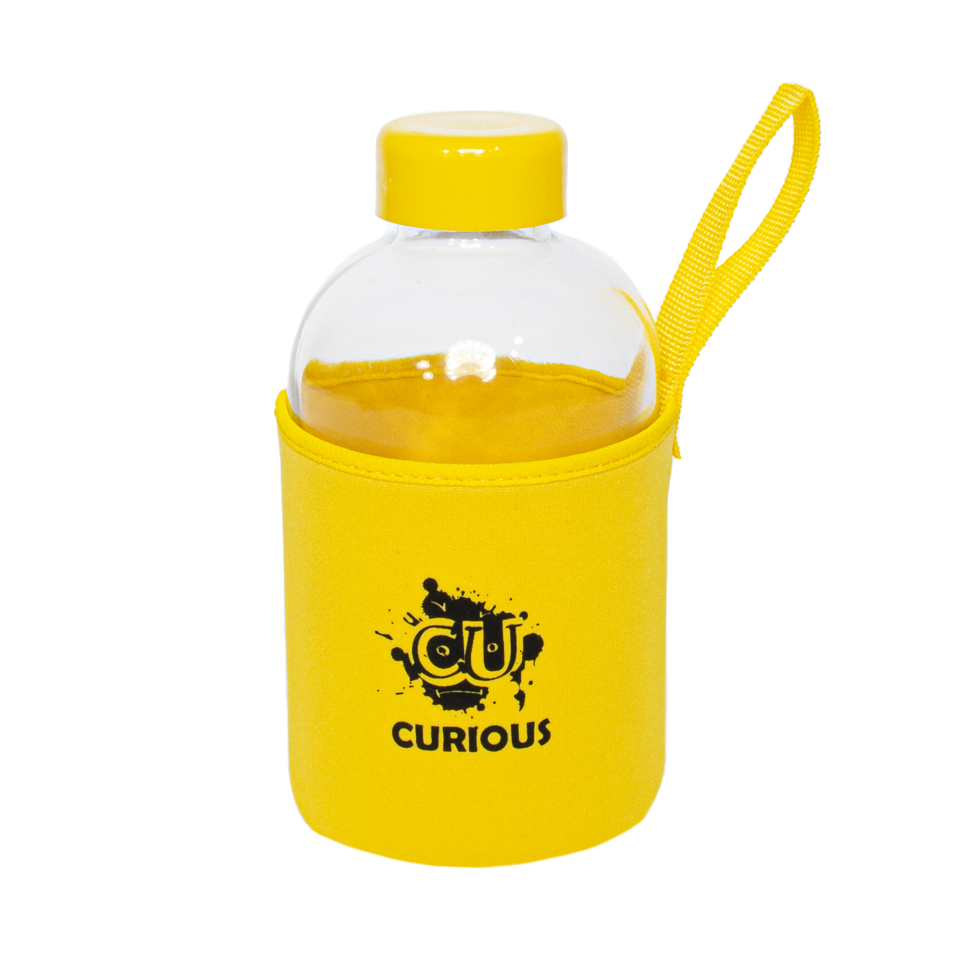 Sarı kapaklı ve saplı sarı bir su şişesi, üzerinde "CU CURIOUS" logosu bulunan sarı bir tutucu içinde.