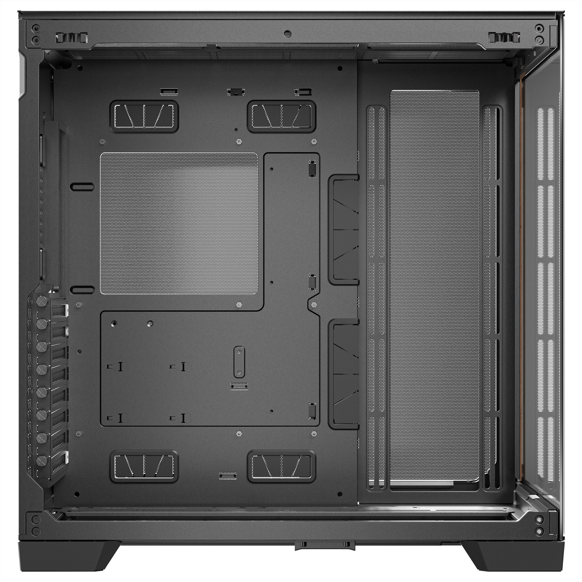 Wnętrze czarnej obudowy komputera, z panelami z siatki, różnymi otworami i punktami montażowymi dla komponentów, puste, gotowe do montażu.