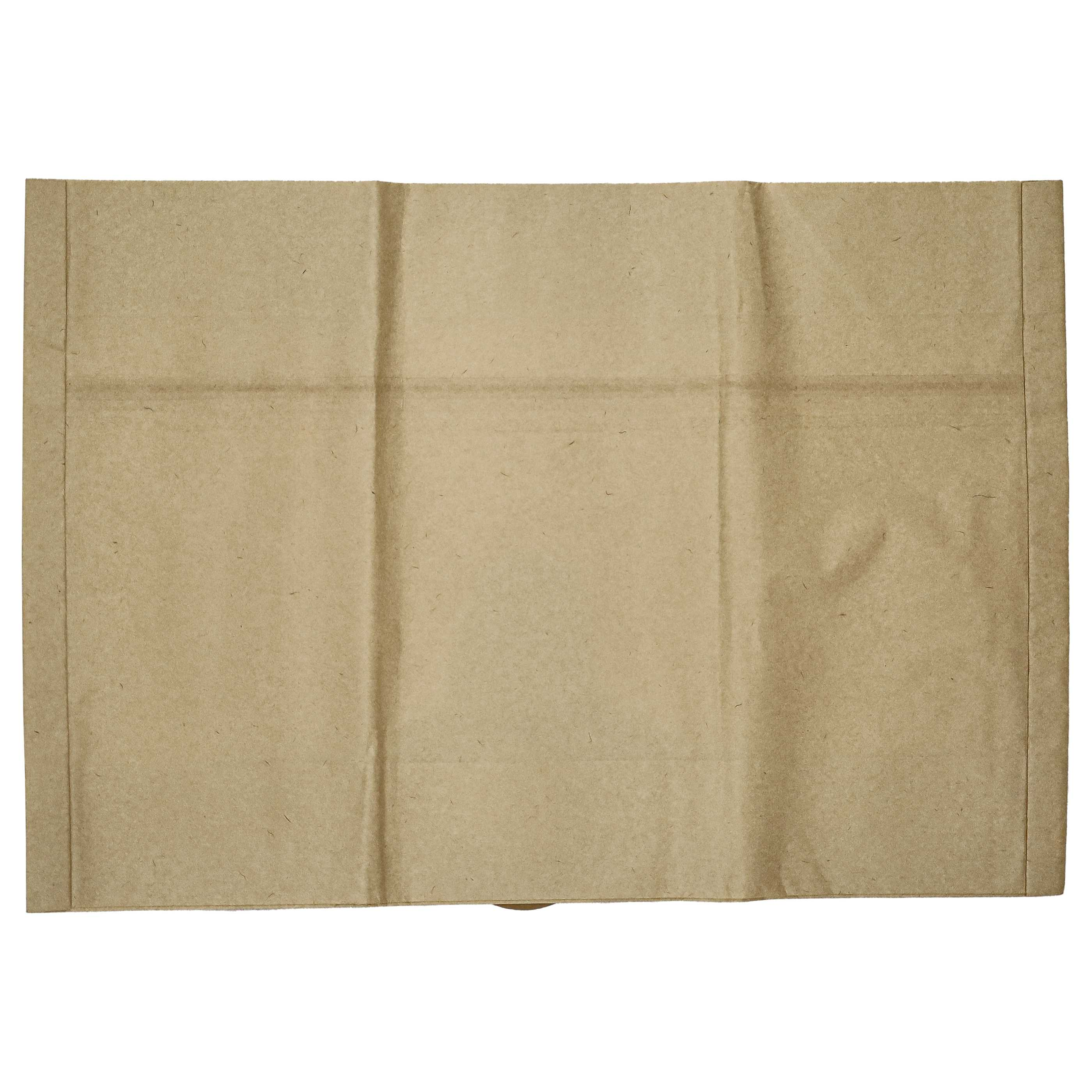 Ein gefaltetes braunes Papierblatt ist auf weißem Hintergrund zentriert. Das Papier hat vertikale Falten.
