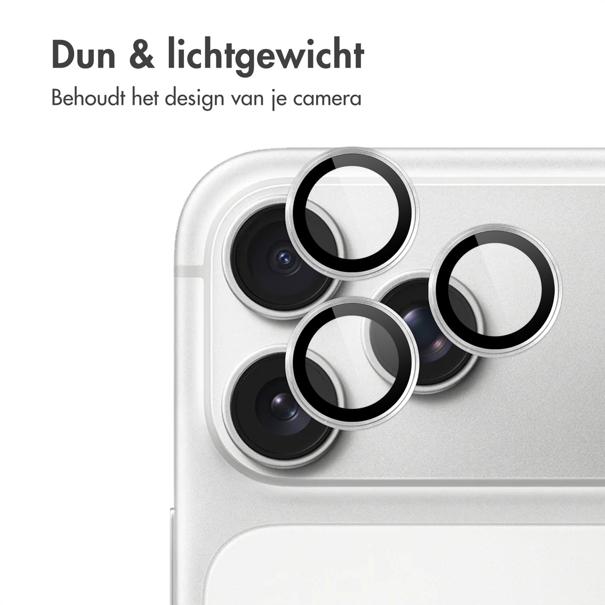 Close-up van een zilveren telefoon met cameralenzen. Beschermringen zitten op de lenzen. Tekst bovenaan zegt 'Dun & lichtgewicht'.