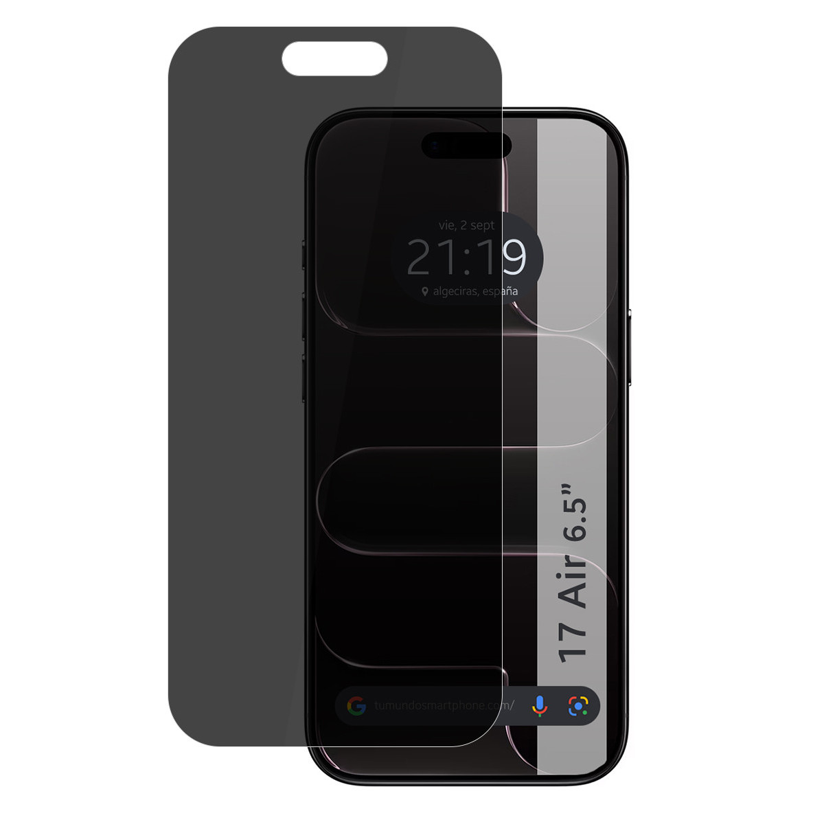 Un teléfono inteligente con protector de pantalla. La pantalla muestra la hora y la ubicación. El protector está junto al teléfono, con un agujero.