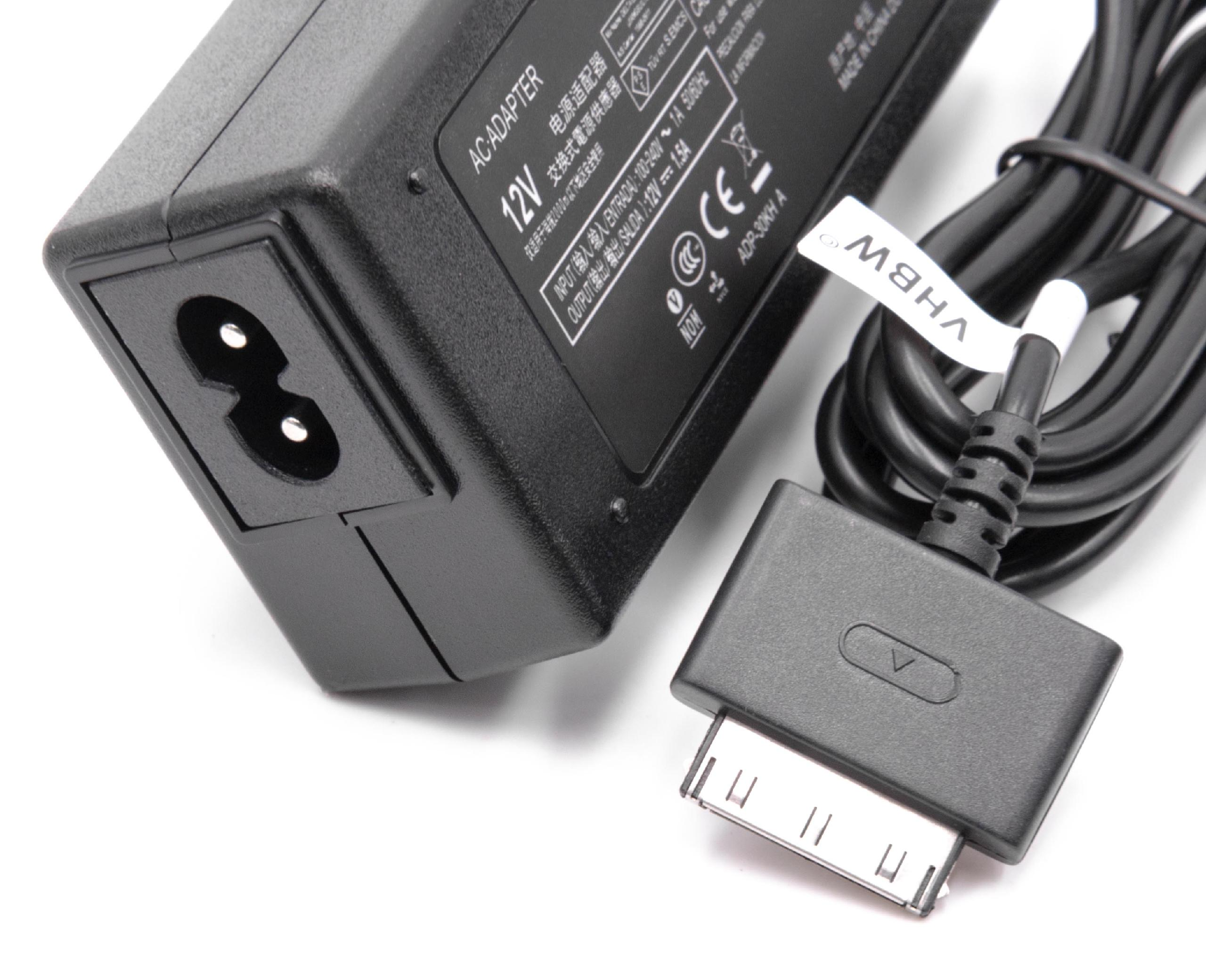 Schwarzes AC-Adapter mit Stecker und Kabel. Ein Anschluss befindet sich am Kabel. Weißer Hintergrund.