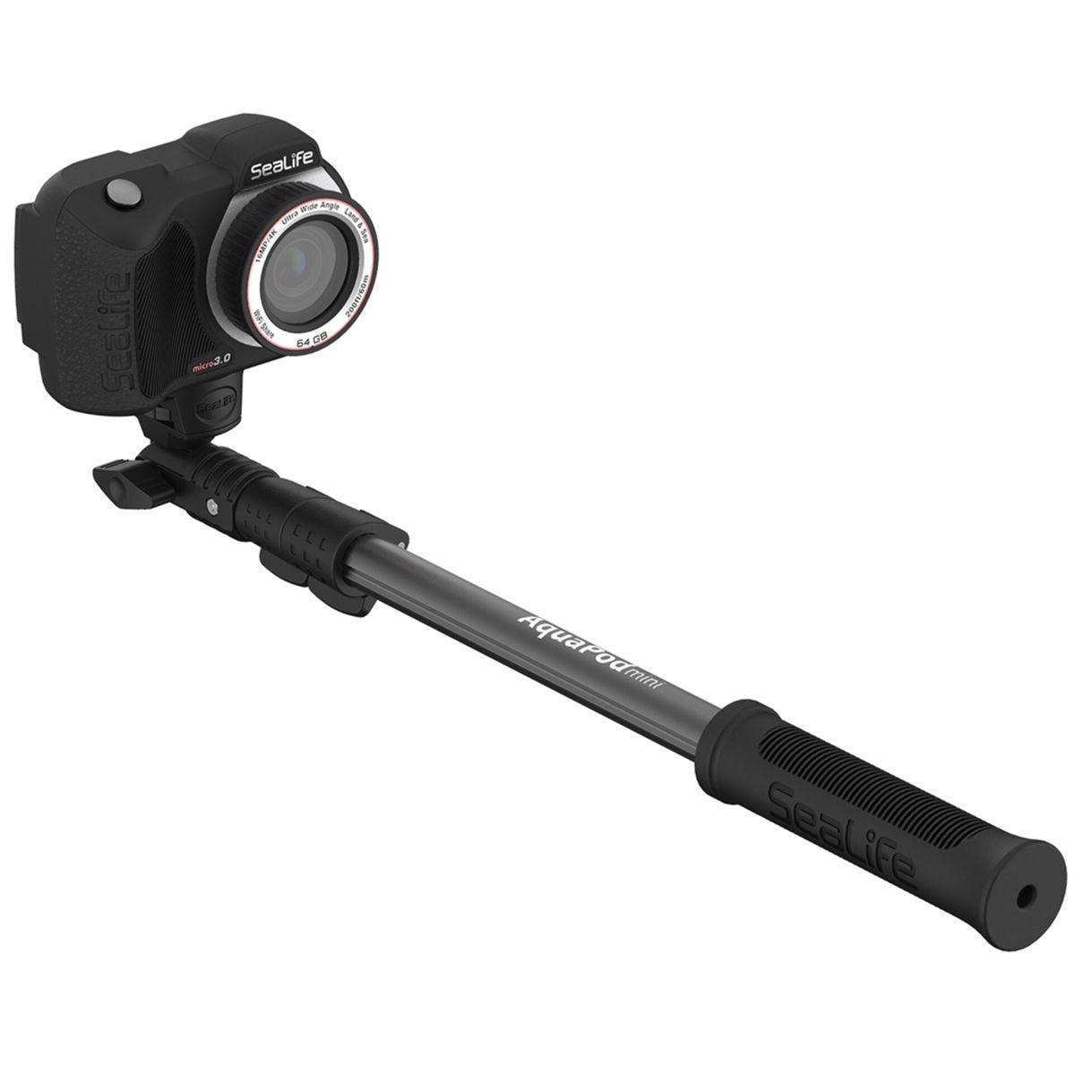 Eine schwarze SeaLife-Kamera ist an einem Selfie-Stick befestigt. Die Kamera hat ein Weitwinkelobjektiv. Der Stick ist schwarz mit einem SeaLife-Griff.