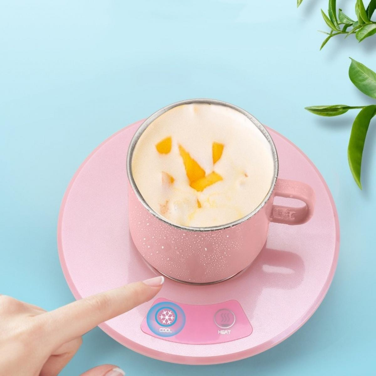 Ein rosa Becher mit Getränk und Frucht auf einem rosa Untersetzer. Ein Finger berührt die 'cool'-Taste. Grüne Blätter und ein blauer Hintergrund.