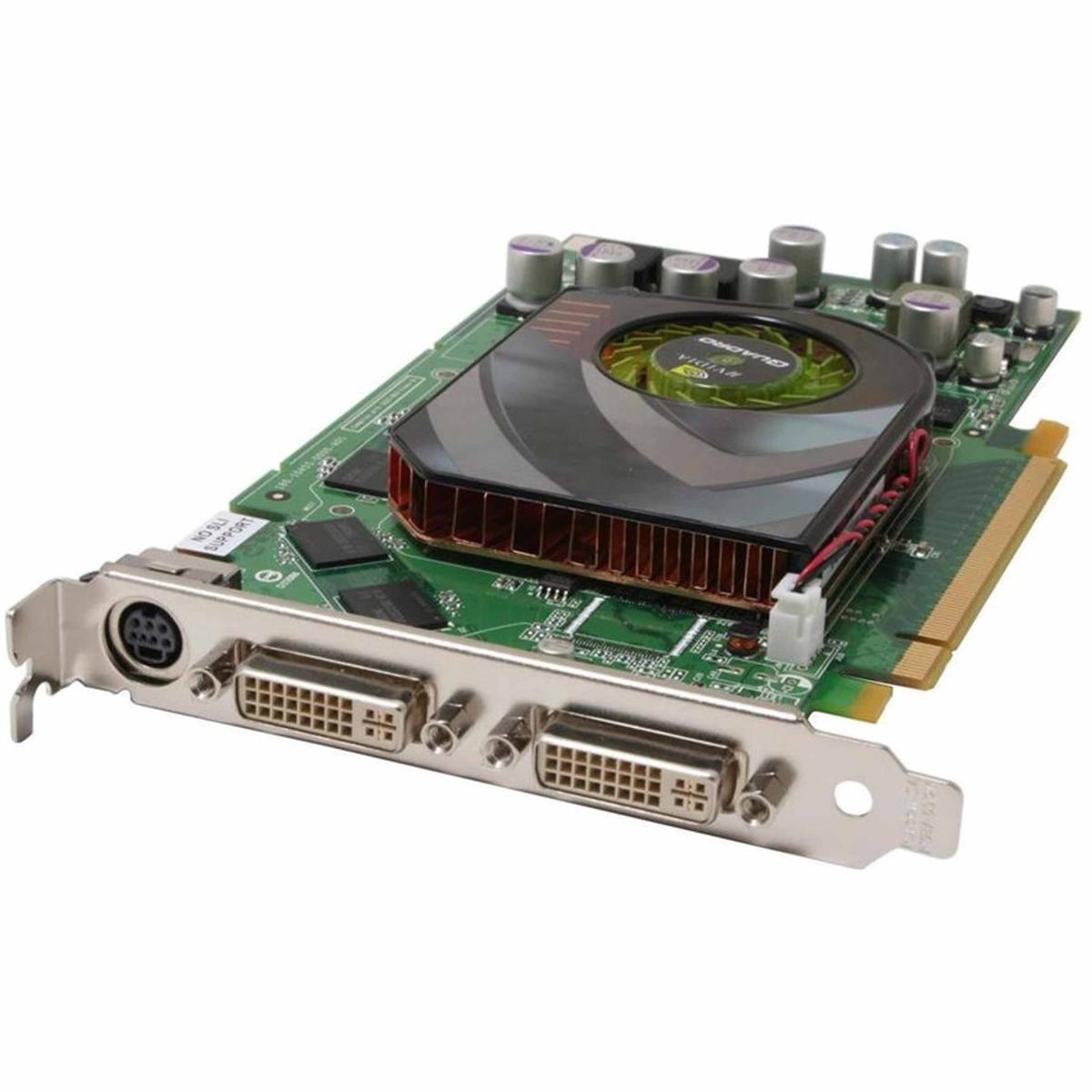 Una scheda grafica NVIDIA verde e nera. Ha una ventola, diverse porte e vari componenti elettronici su un circuito verde.