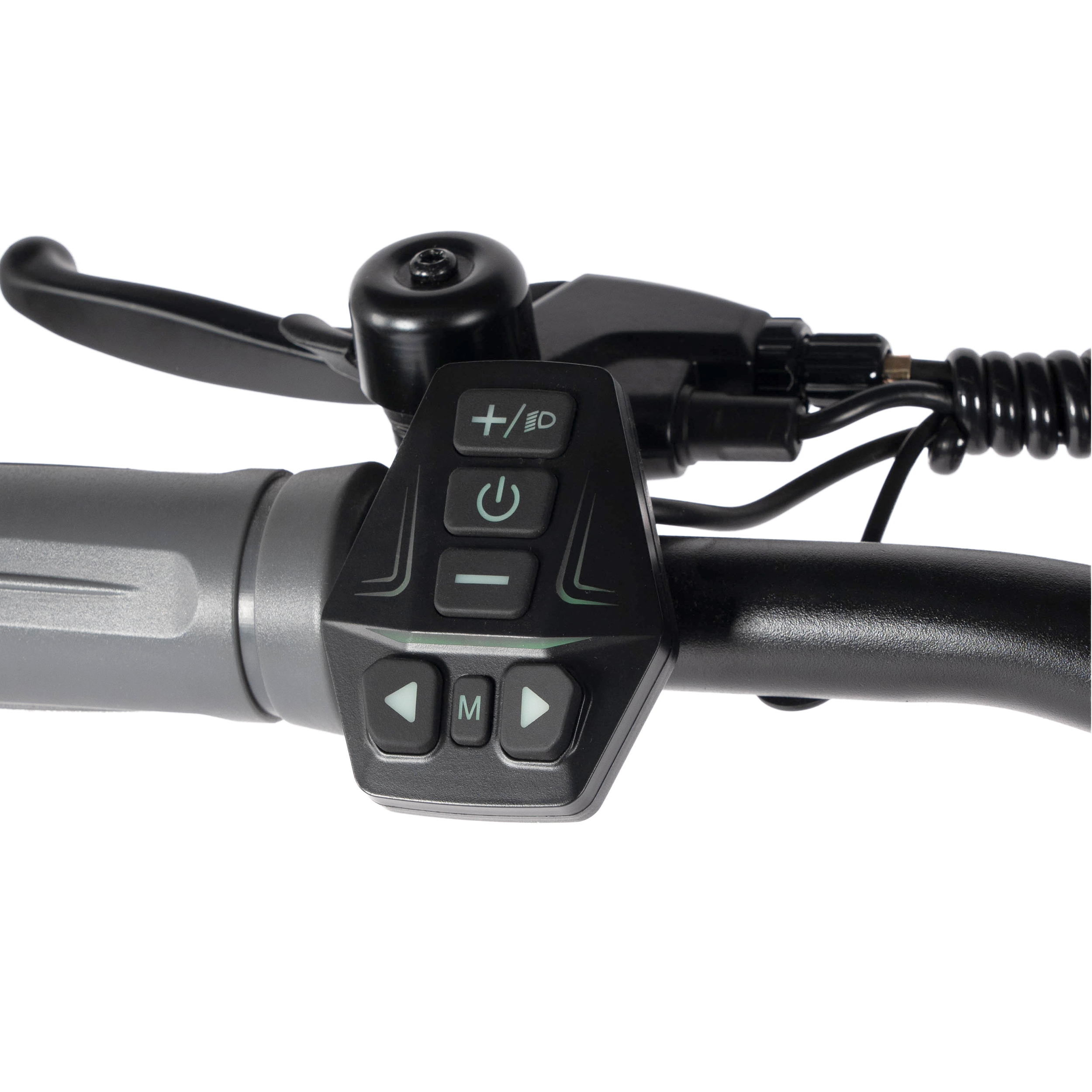 Zbliżenie kierownicy skutera. Ma przyciski, dzwonek, hamulec i wyświetlacz. Tło jest białe.