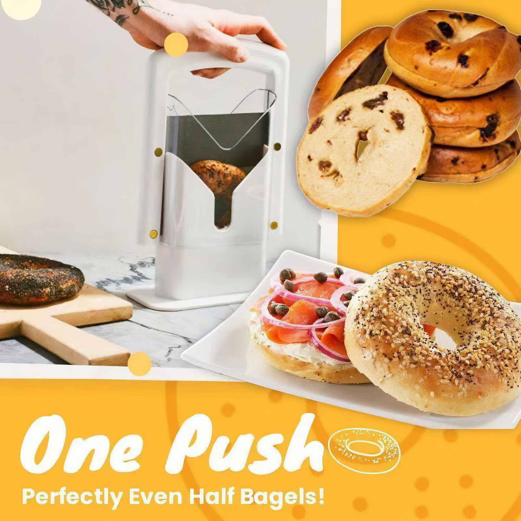 Bagelschneider mit geschnittenem Bagel, Bagel mit Belag und ganzen Bagels auf gelbem Hintergrund.