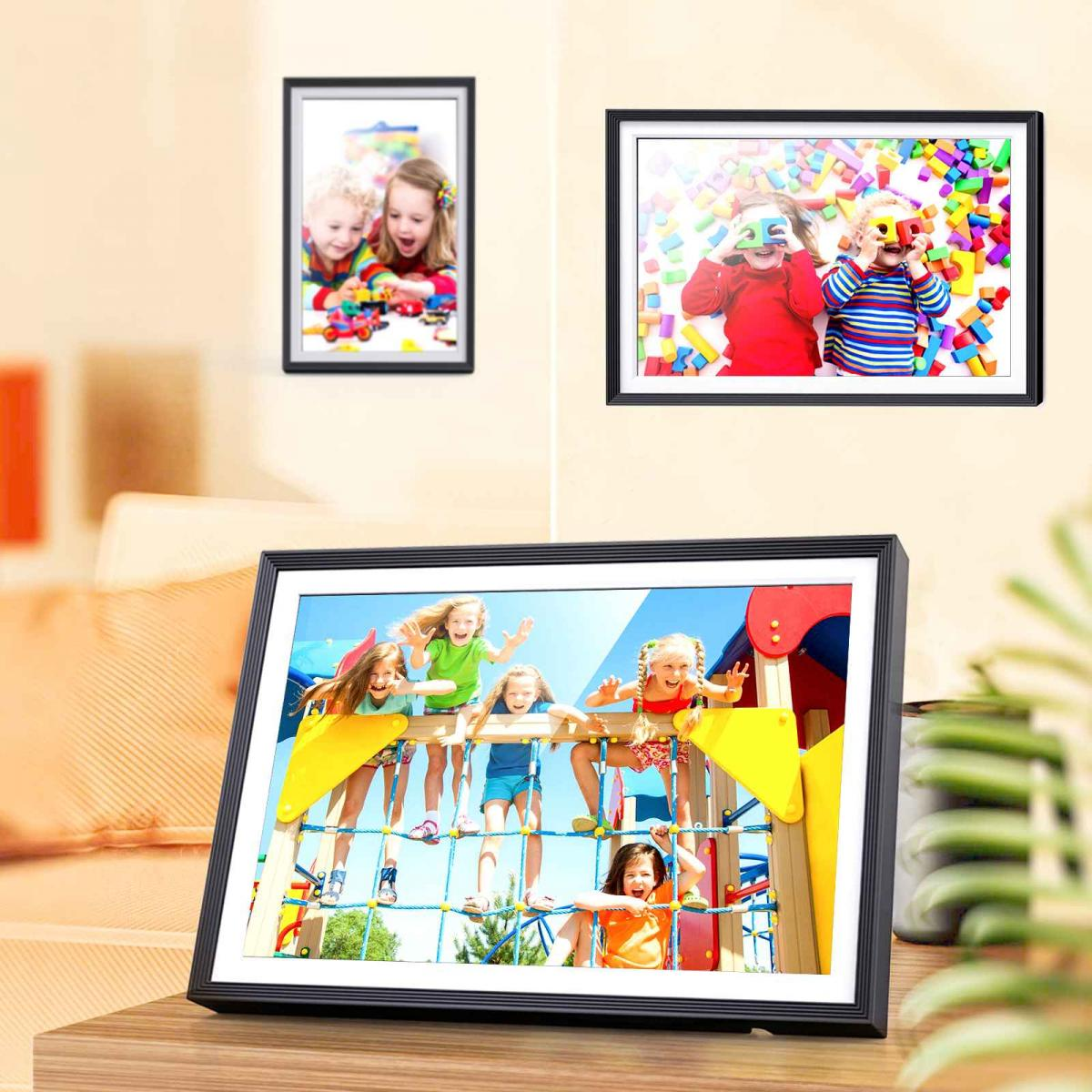Drei gerahmte Fotos: spielende Kinder, bunte Blöcke und Kinder auf Spielplatzgeräten.