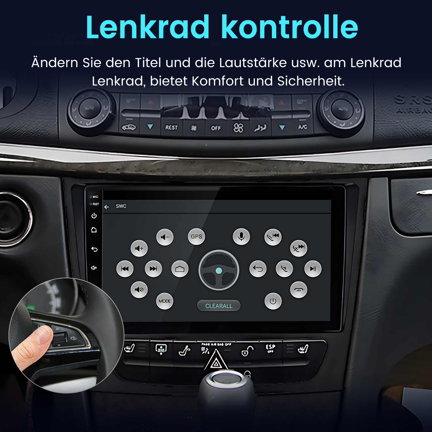 Autointerieur mit Lenkrad, Mittelkonsole mit Bildschirm und Bedienelementen. Eine Hand drückt eine Taste am Lenkrad.