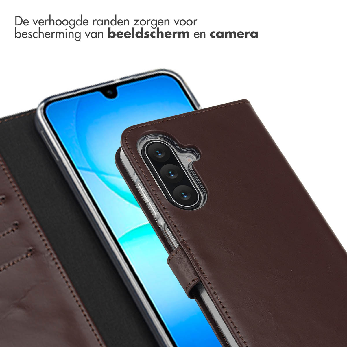 Un étui de téléphone marron protège un smartphone. L'écran du téléphone est visible, et l'étui a des découpes pour l'appareil photo. Texte en haut.