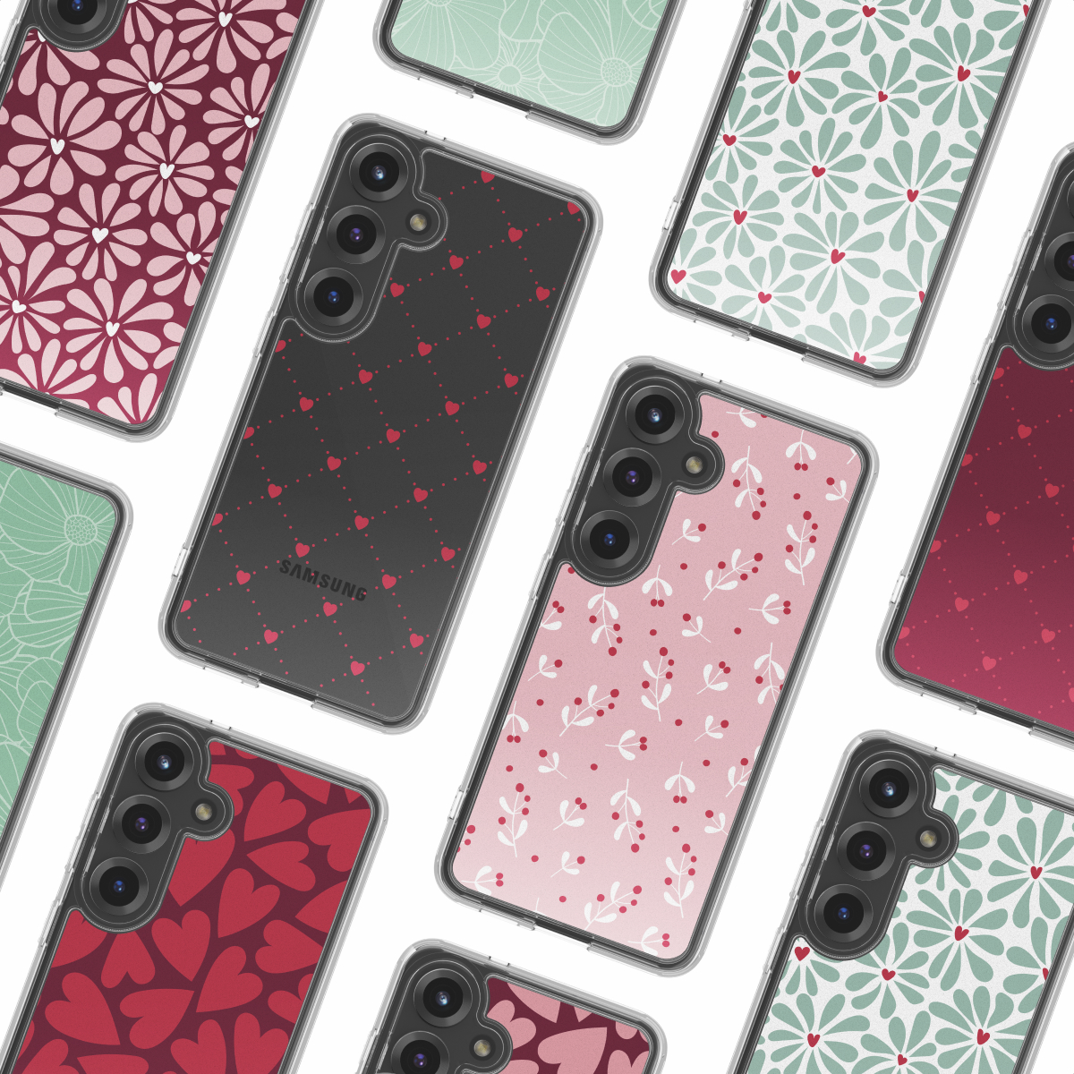 Assortiment telefoonhoesjes, elk met verschillende patronen: bloemen, harten en stippen. Transparante hoesjes met zichtbaar Samsung-logo.