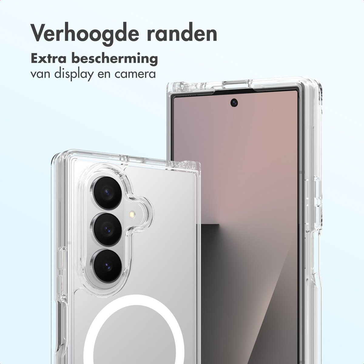 Deux coques de téléphone transparentes présentant les bords surélevés pour la protection de l'écran et de l'appareil photo. Une coque a un anneau blanc.