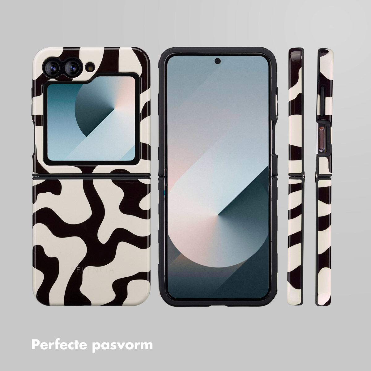 Een opvouwbare telefoon, met een hoesje met zwart-crèmekleurig patroon. De telefoon is gedeeltelijk open, scherm zichtbaar.