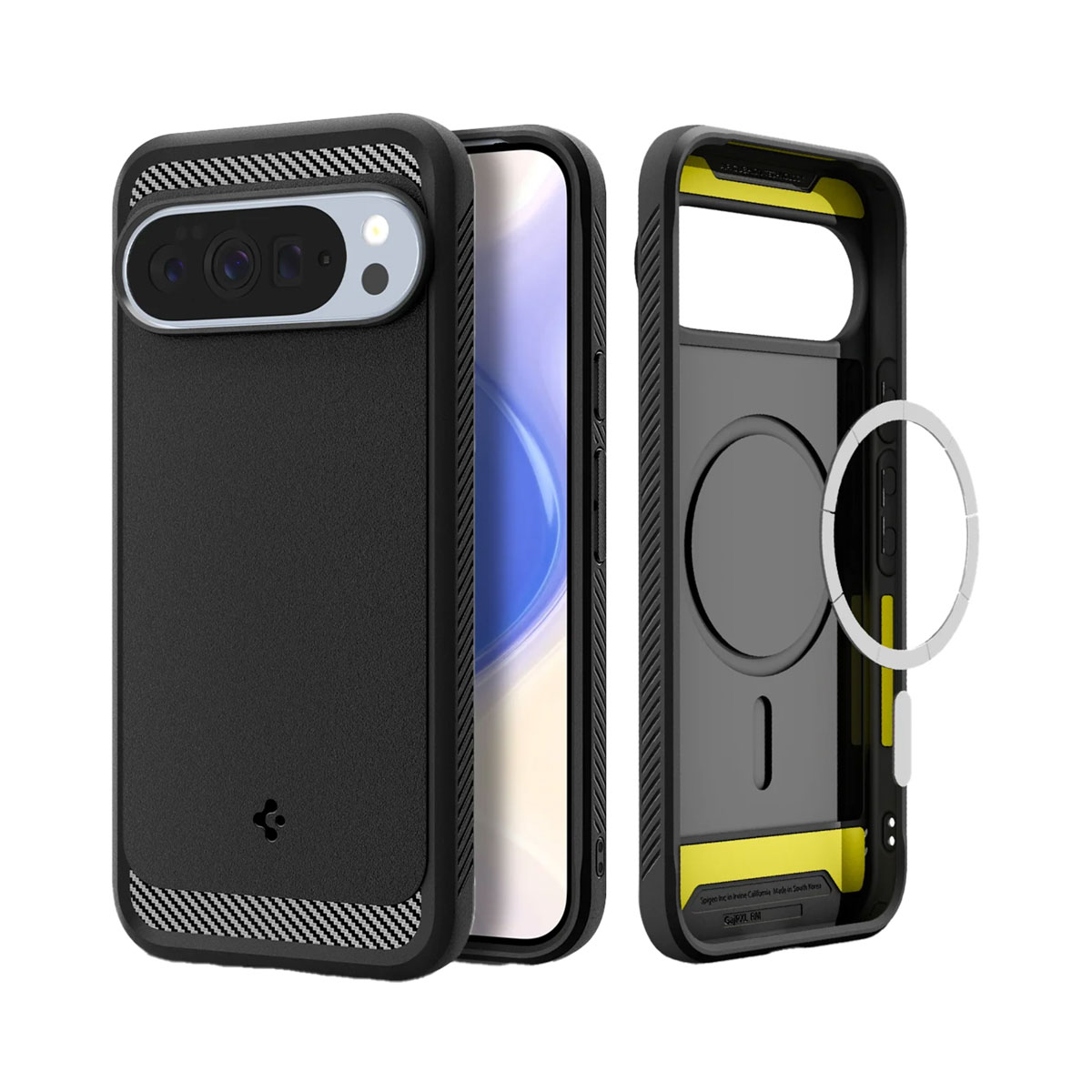 Coque de téléphone noire avec un motif en fibre de carbone. La coque est ouverte, révélant le téléphone et une partie avec un anneau.