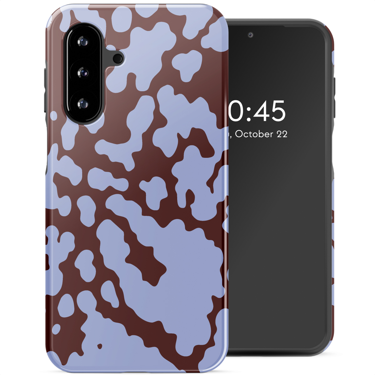 Een telefoon met een patroonhoesje. De hoes heeft bruine en lichtblauwe vlekken. Het telefoonscherm toont de tijd en datum.