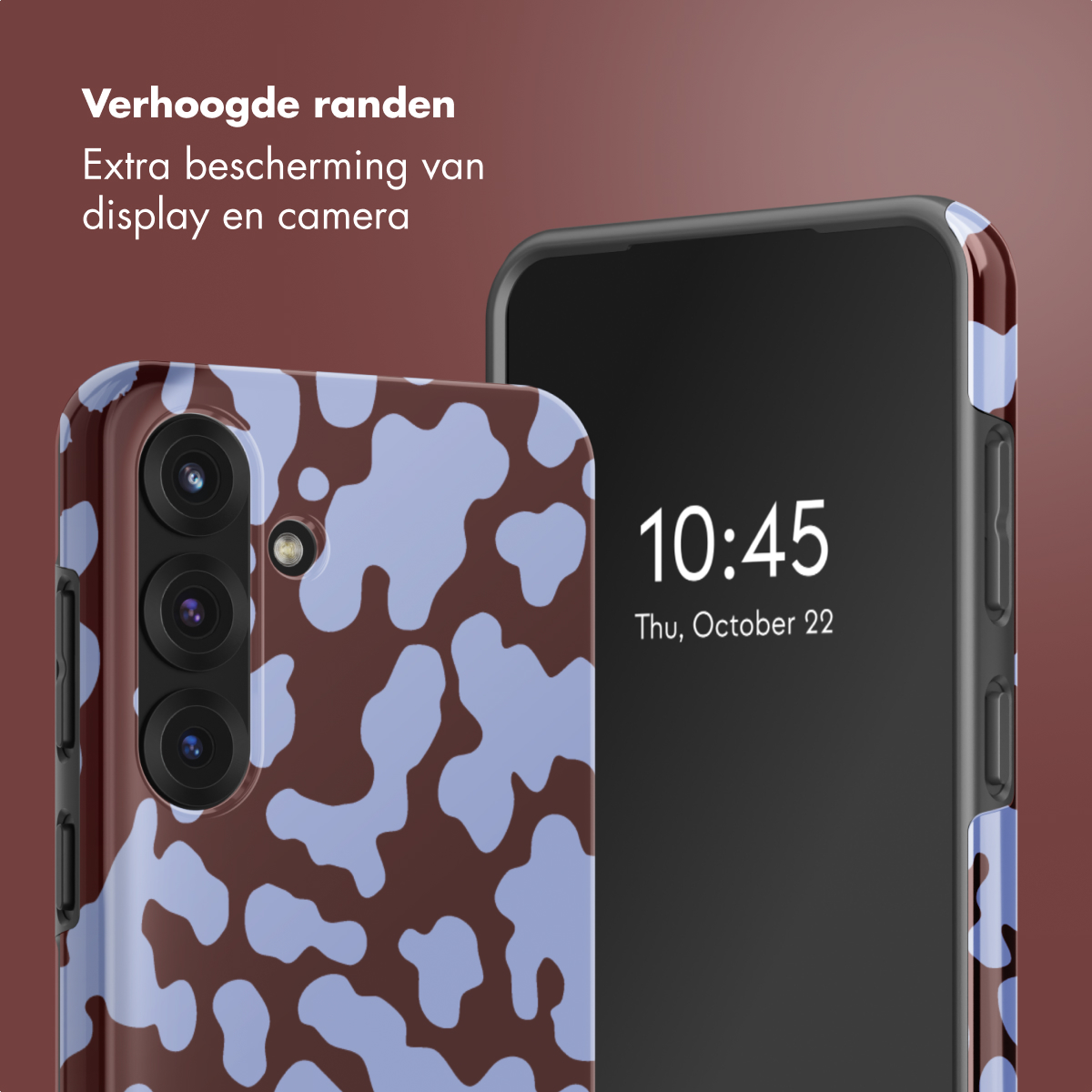 Sono mostrati due telefoni con custodie. Una custodia ha un motivo a mucca. L'altro mostra l'ora 10:45 e la data 22 ottobre.